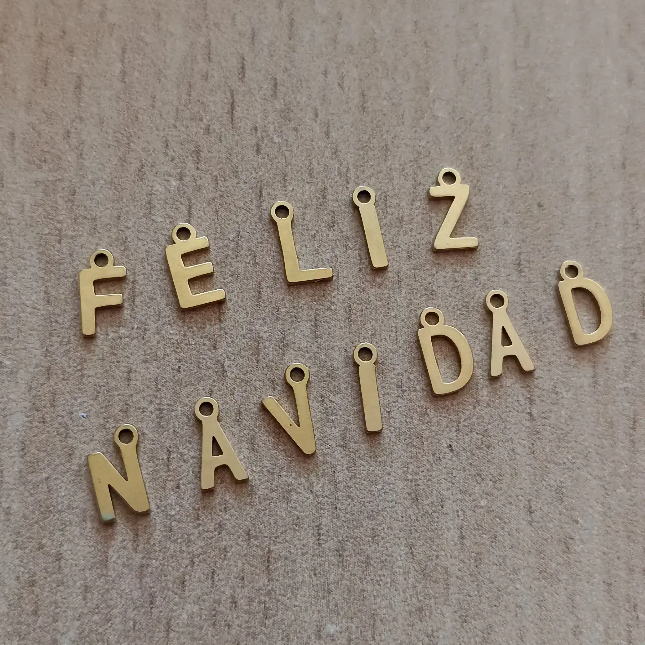Collar con nombre  2