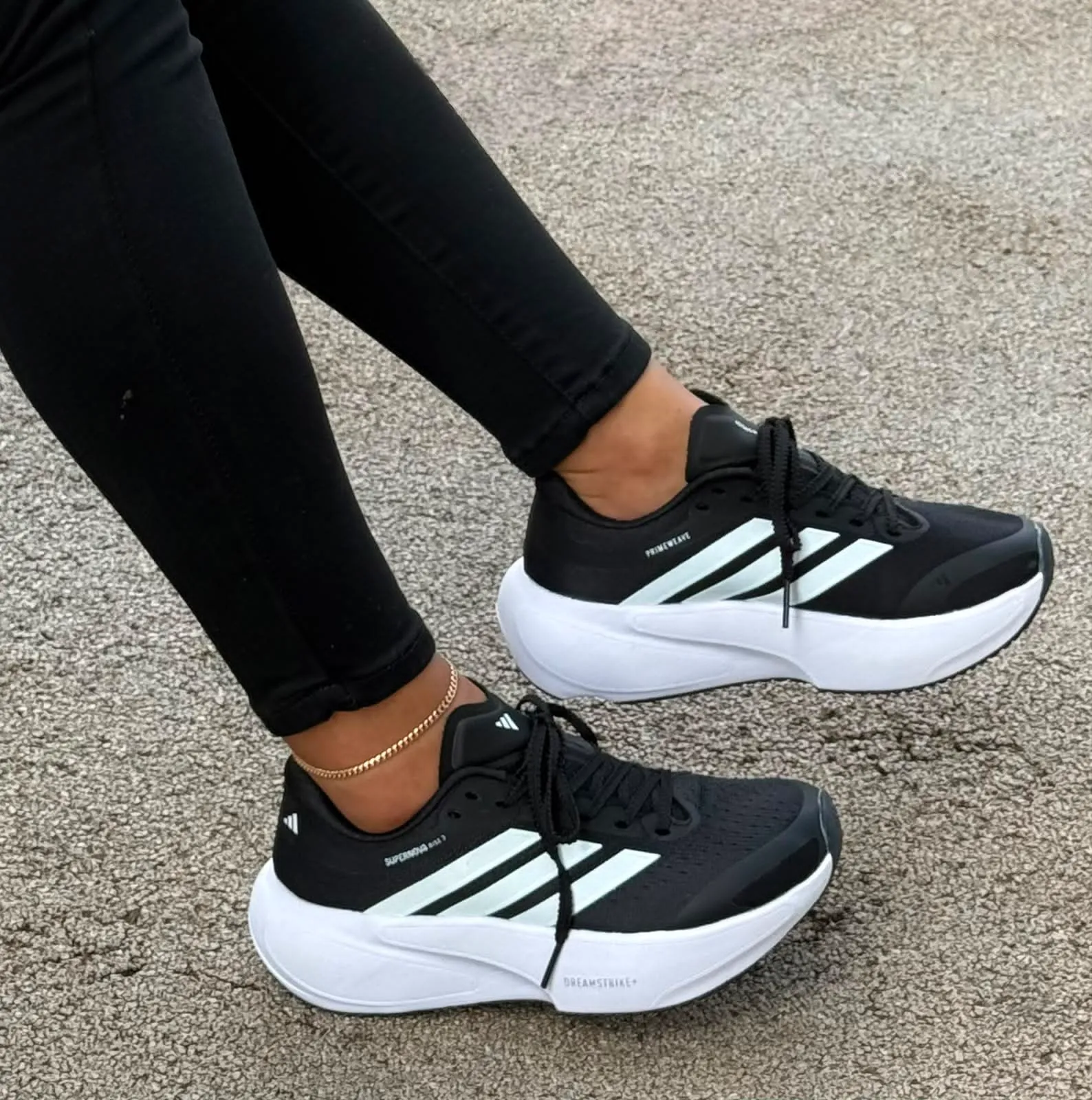 🙋‍♀️ADIDAS SUPER NOVA  3