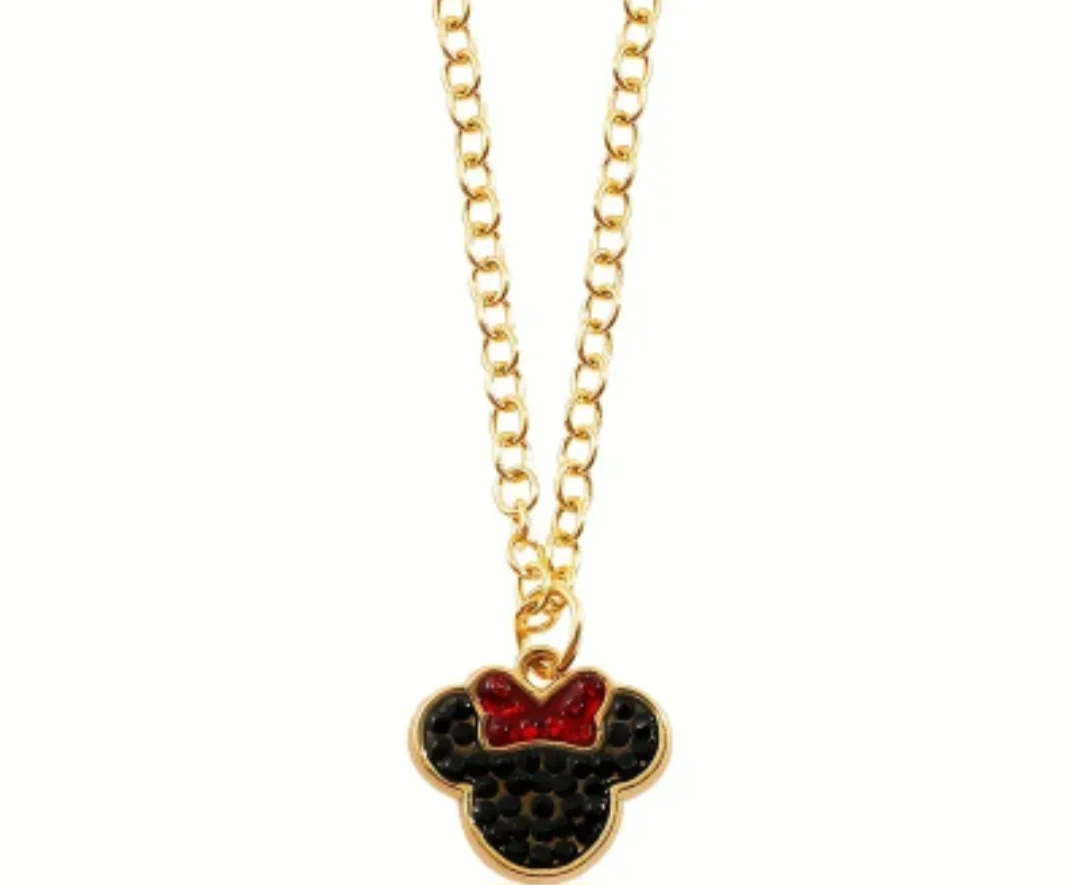 Dije con cadena 
