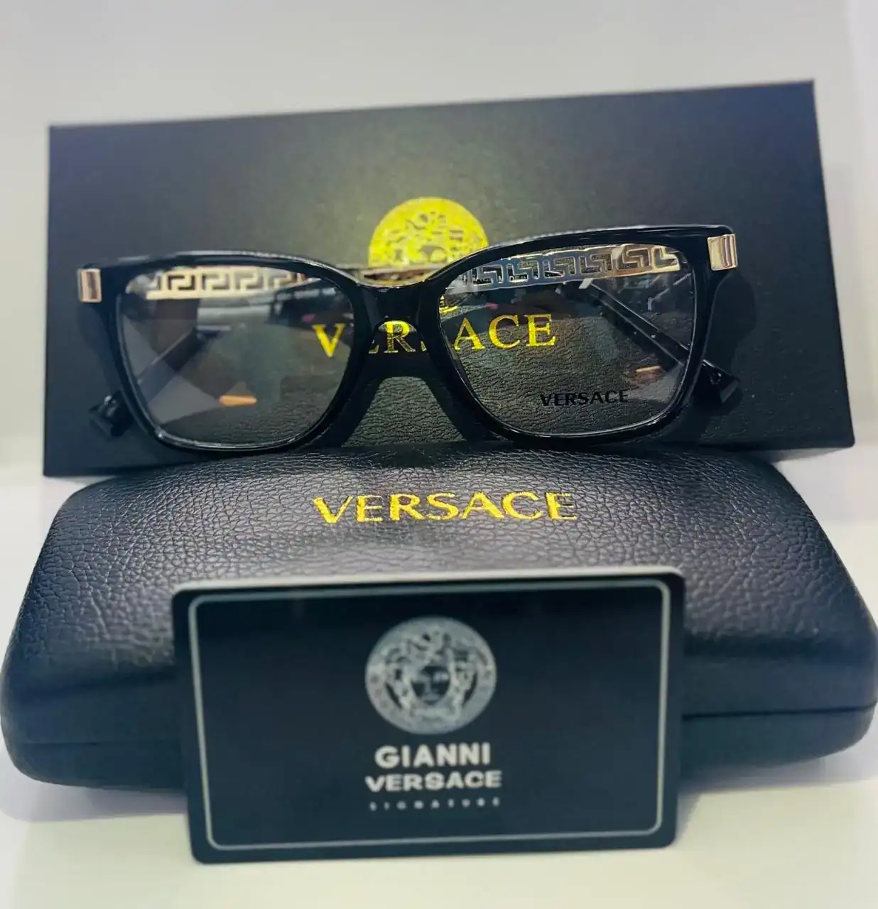 Versace 