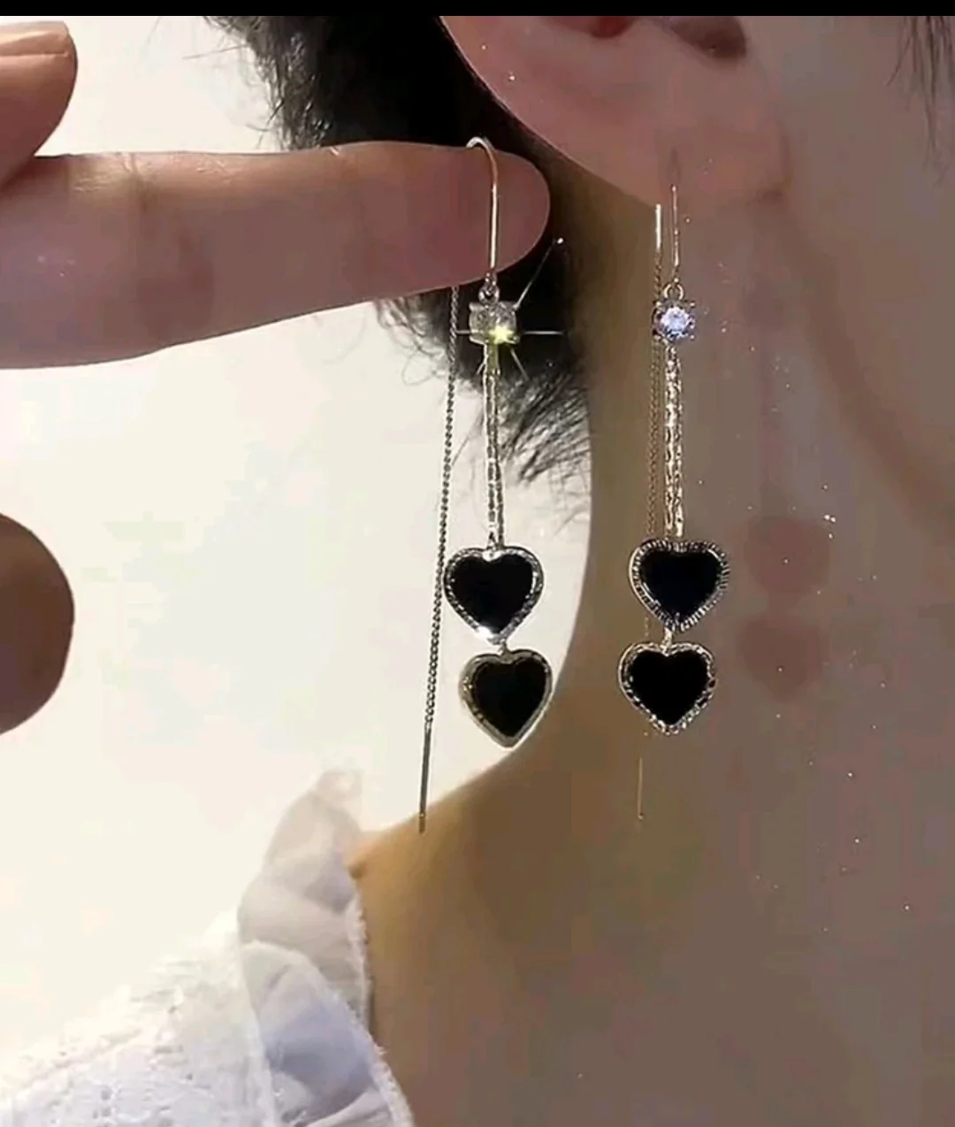 Aretes doble corazon negro 3