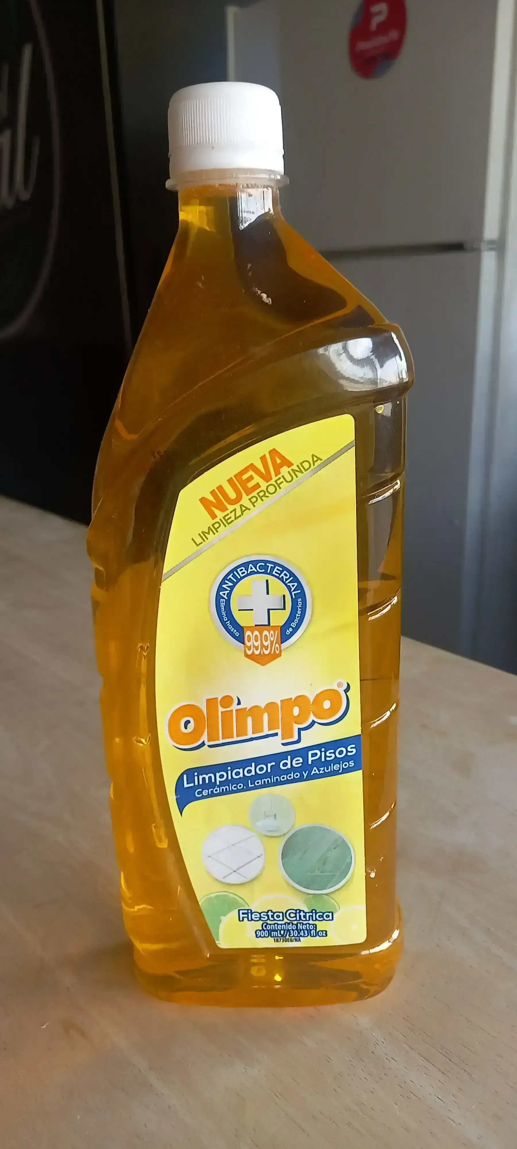 Limpiador de pisos 900ML 
