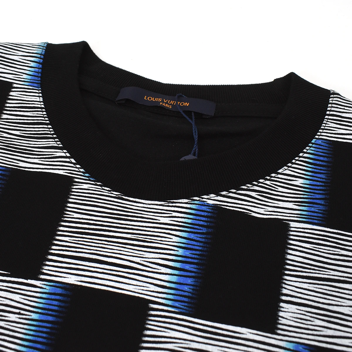 Playera LV 5