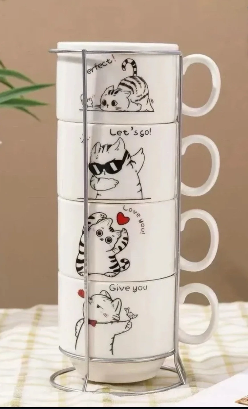 juego de 4 tazas con base 