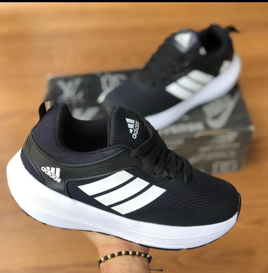 Tenis Adidas Unisex Negro con blanco