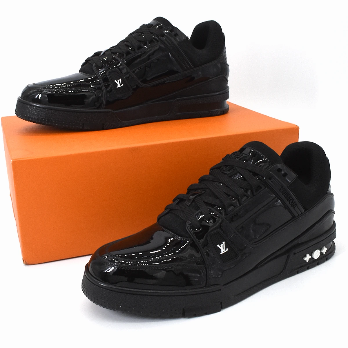 LV Trainer Negro Satin 3