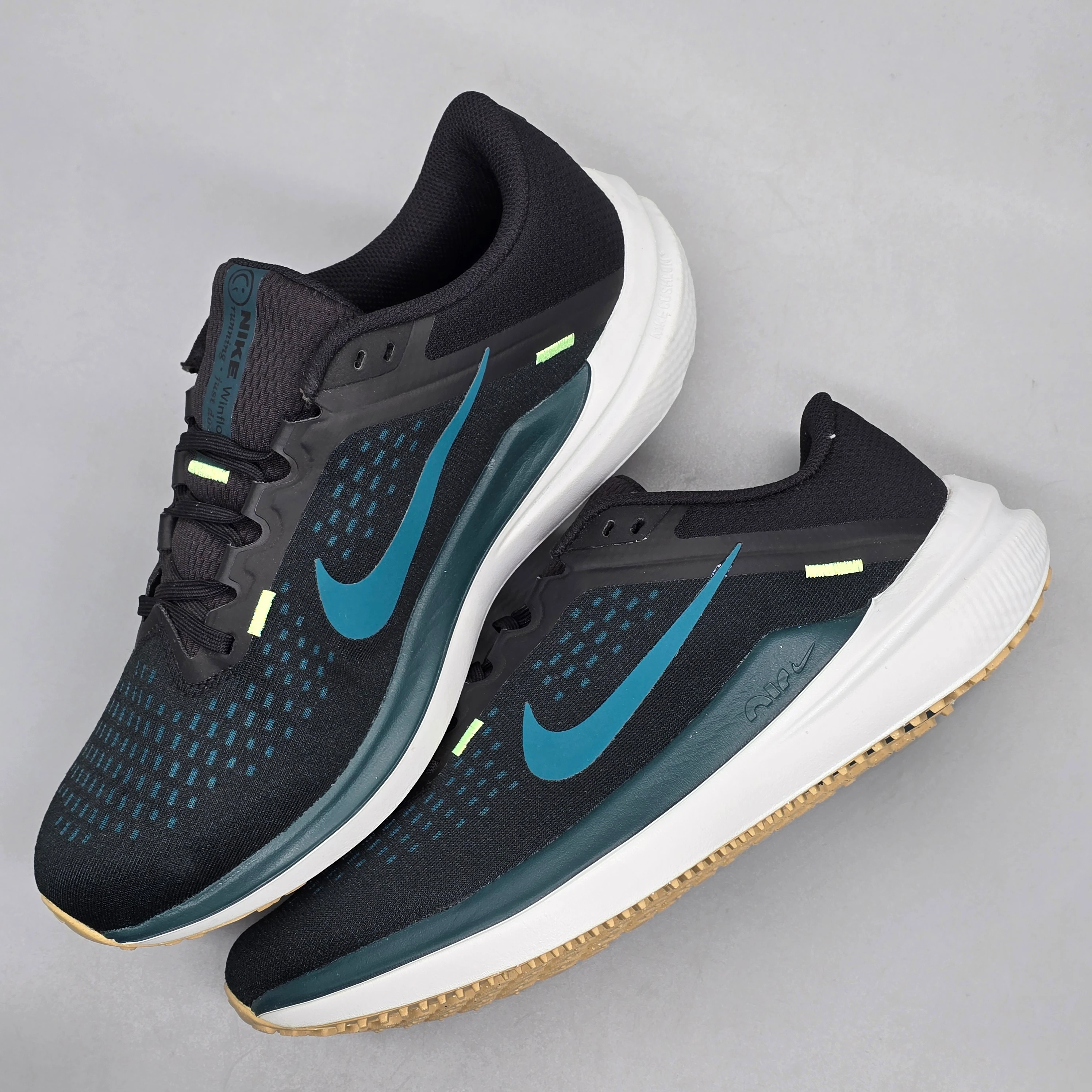 NIKE WINFLO 10 7