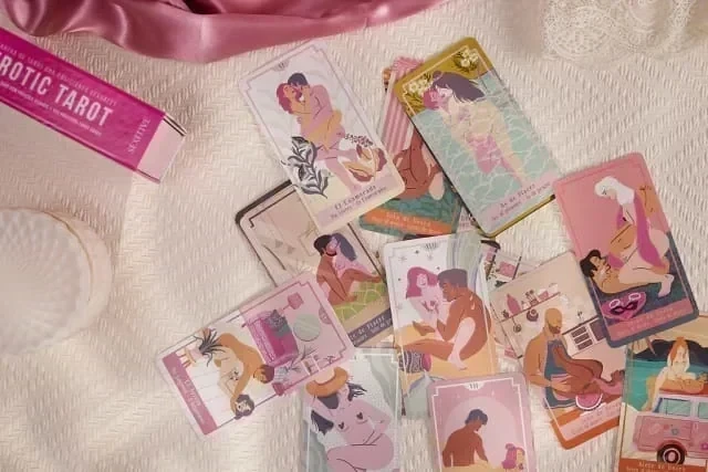 EROTIC TAROT 2