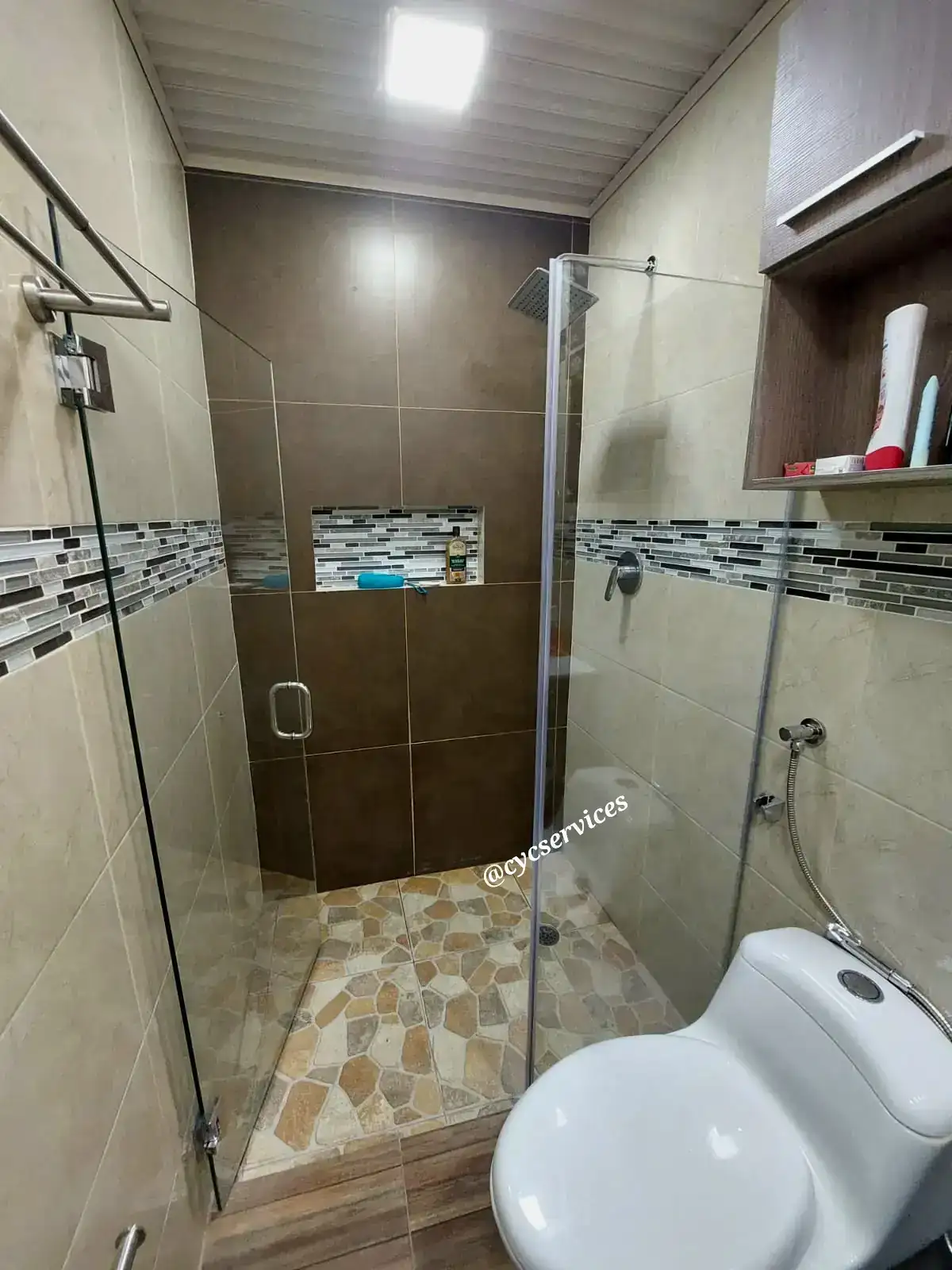 Puerta de baño Abatible 110cm 3