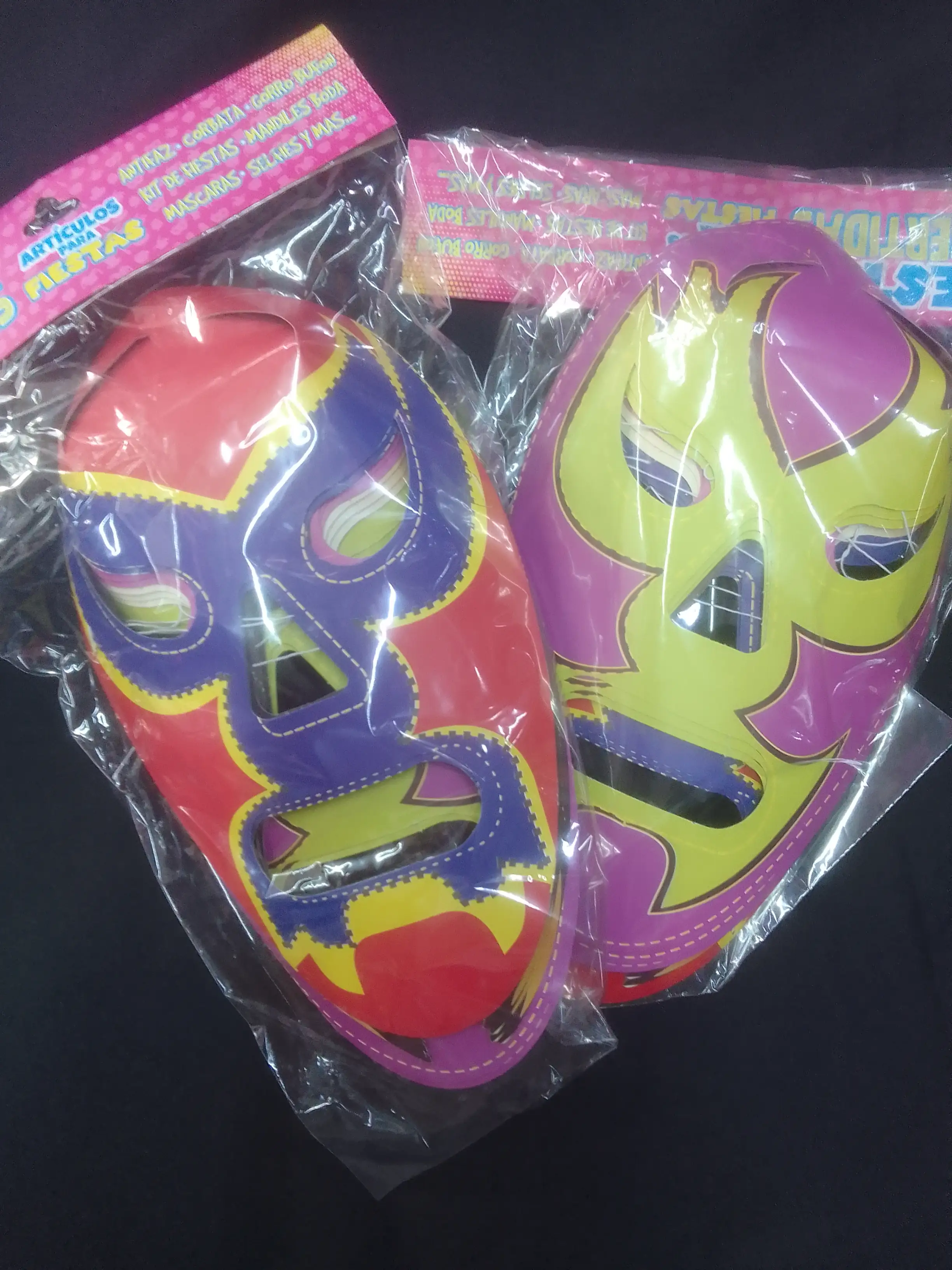 Mascara de cartón de luchador batucada