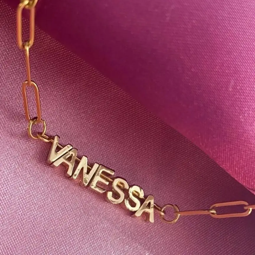 Collar con nombre