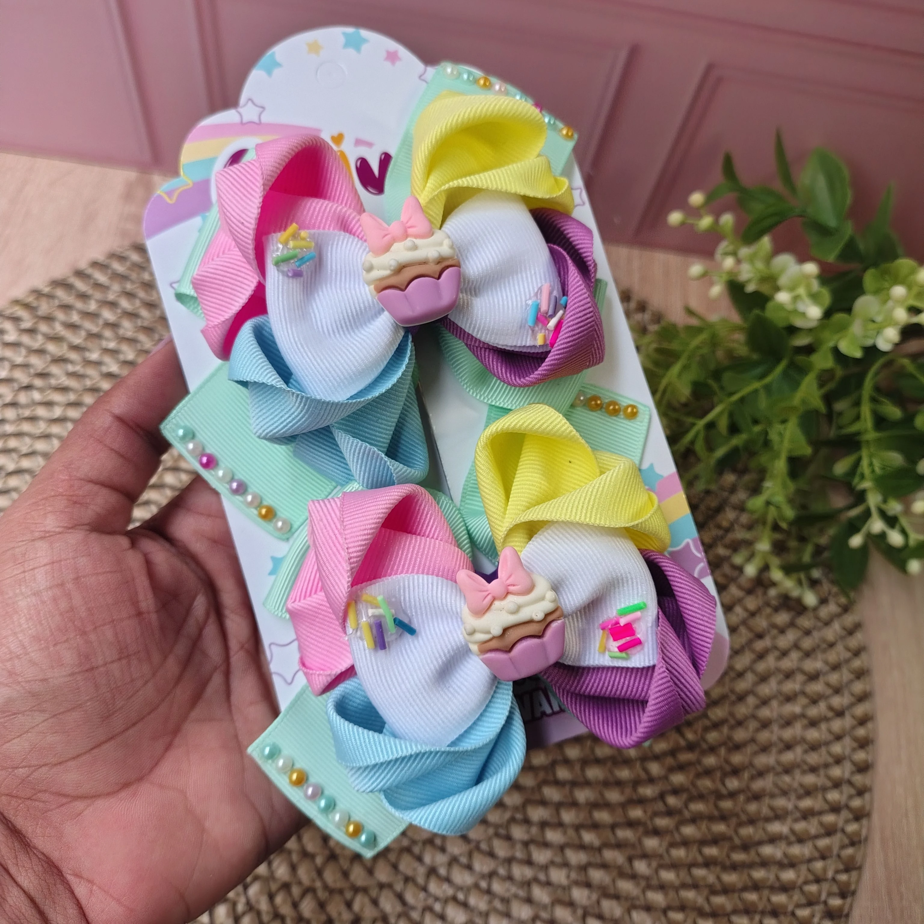 Set cupcake amarillo, rosado, azul y morado