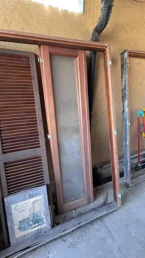 2 ventanas balcón Los Marcos tienen detalles abajo 1,50x2 metros se pueden vender de a una