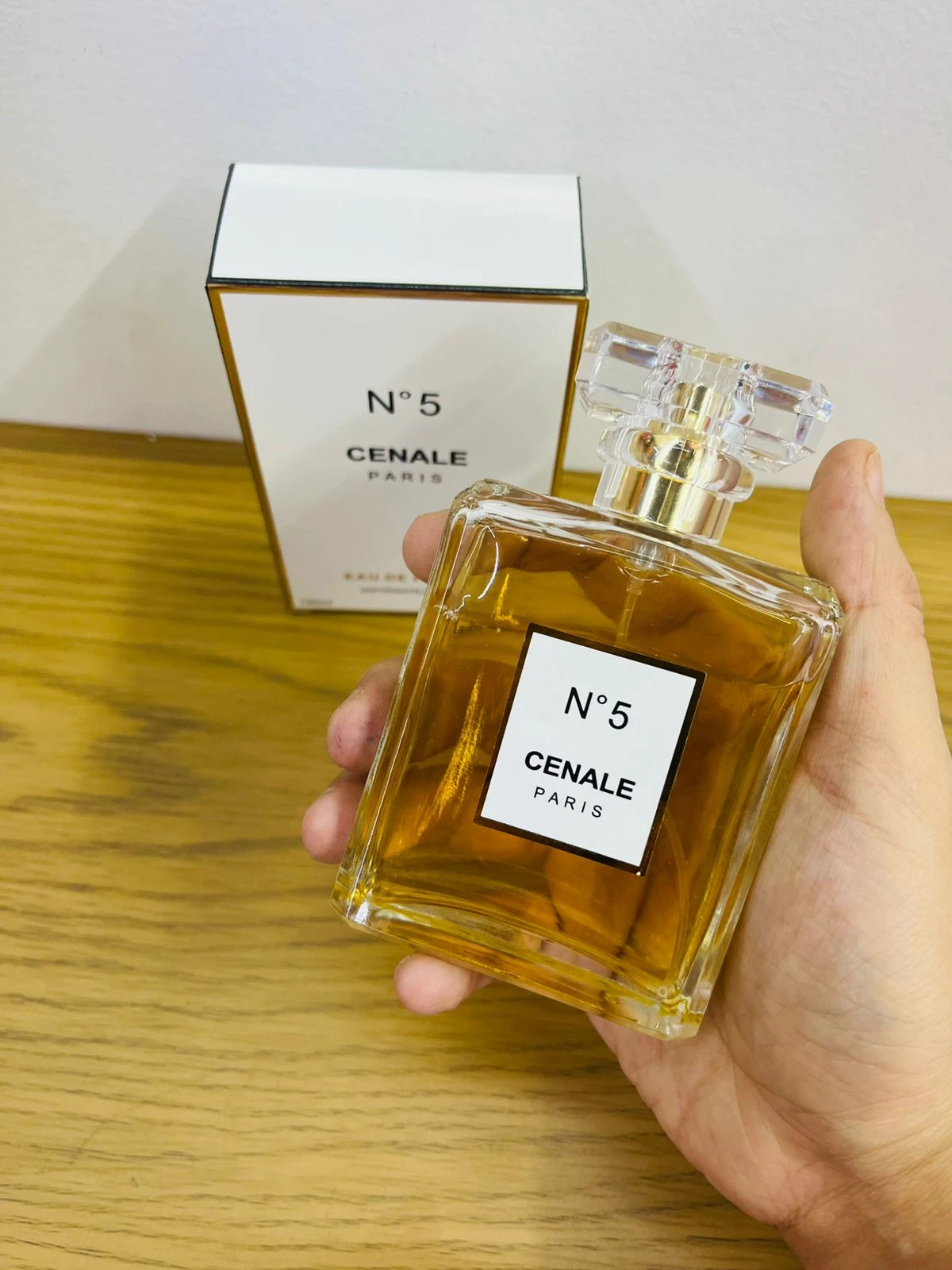 Perfume dama no5.