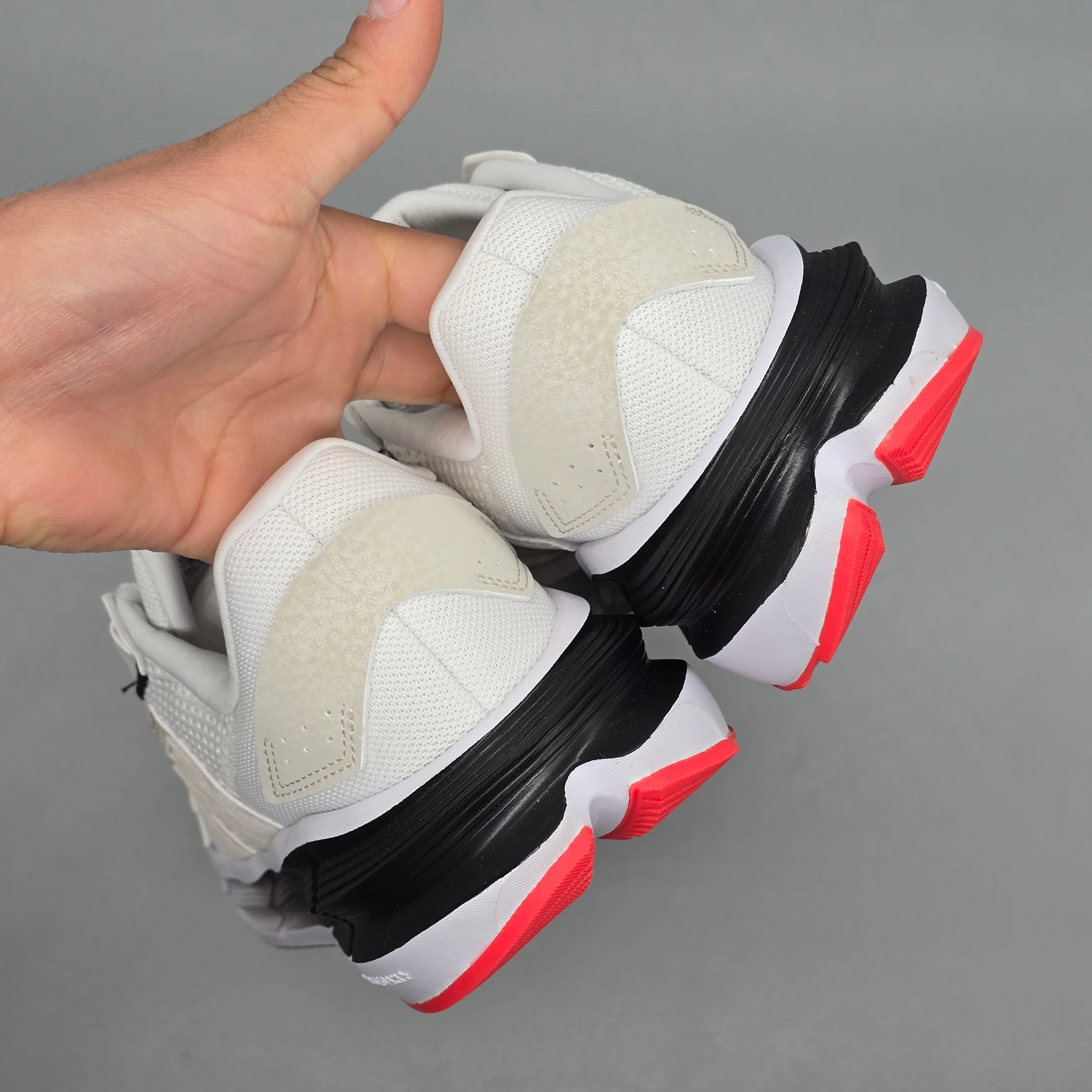 ADIDAS ASTRASTAR 9