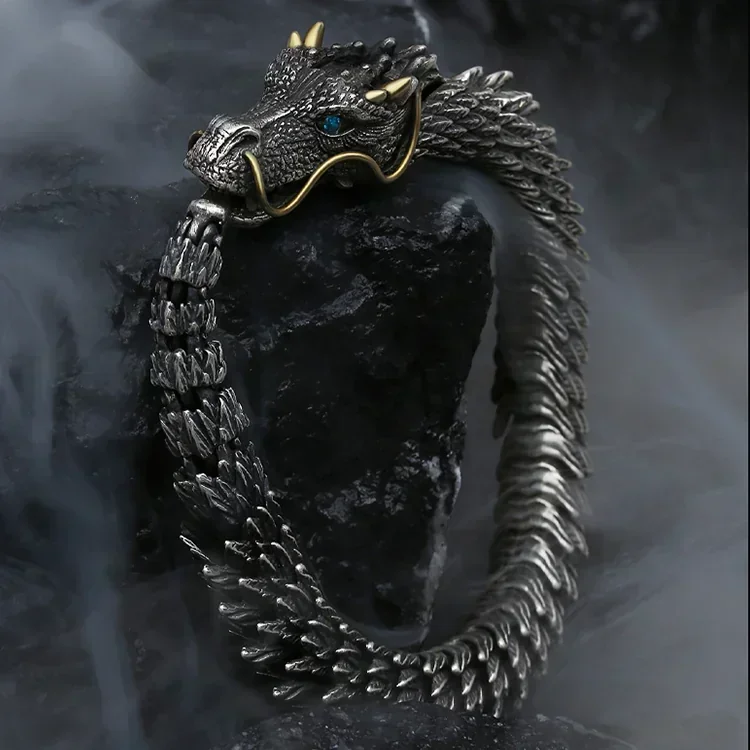 PULSERA DOMINEERING RETRO 3