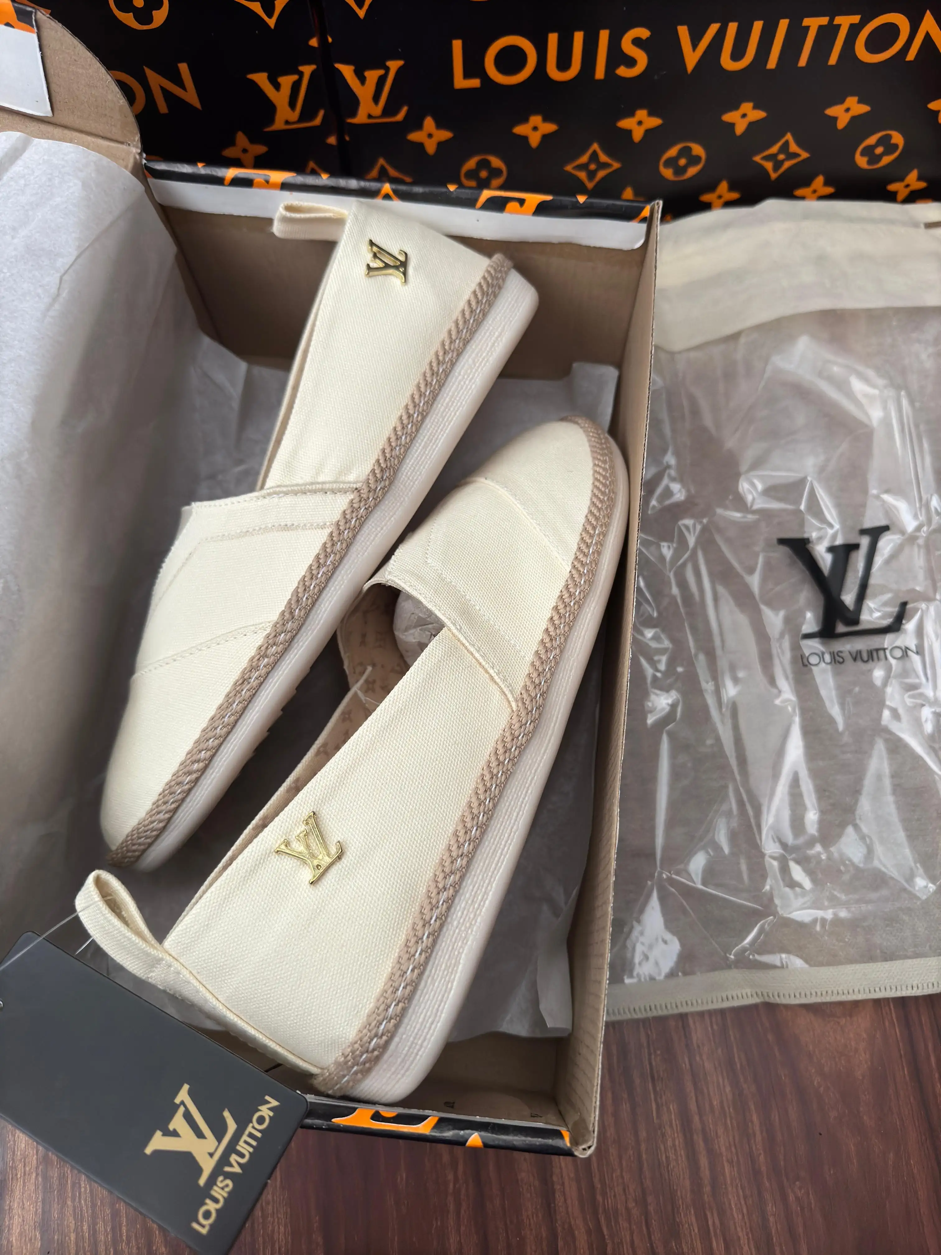 SAPATILHAS LOUIS VUITTON  2