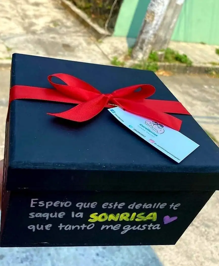 Caja de aniversario 