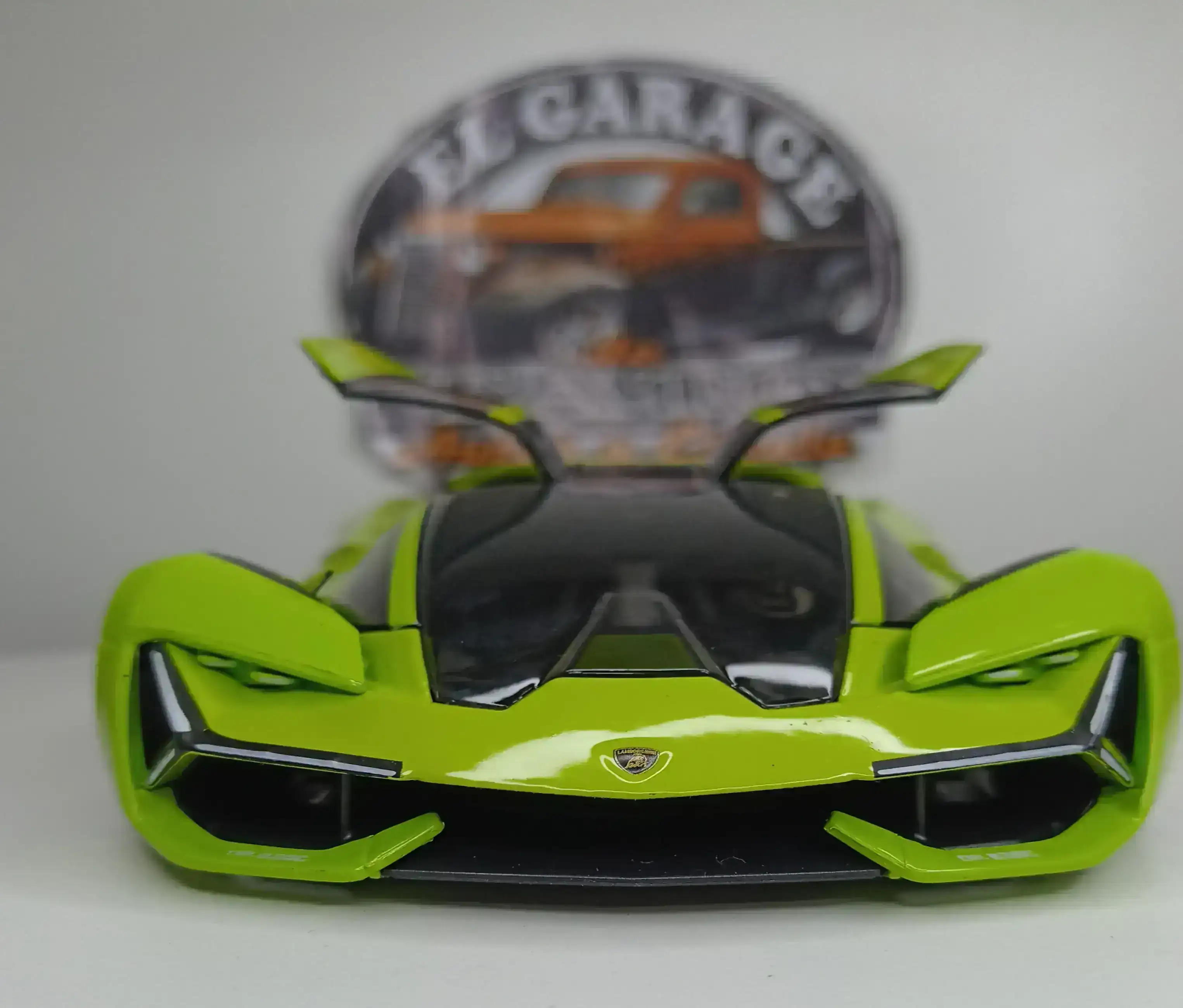 Lamborghini terzo millenium 2