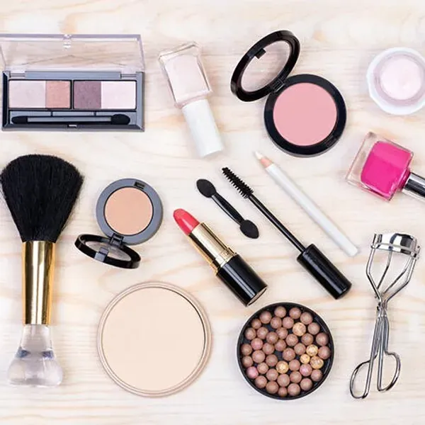 MAQUILLAJE