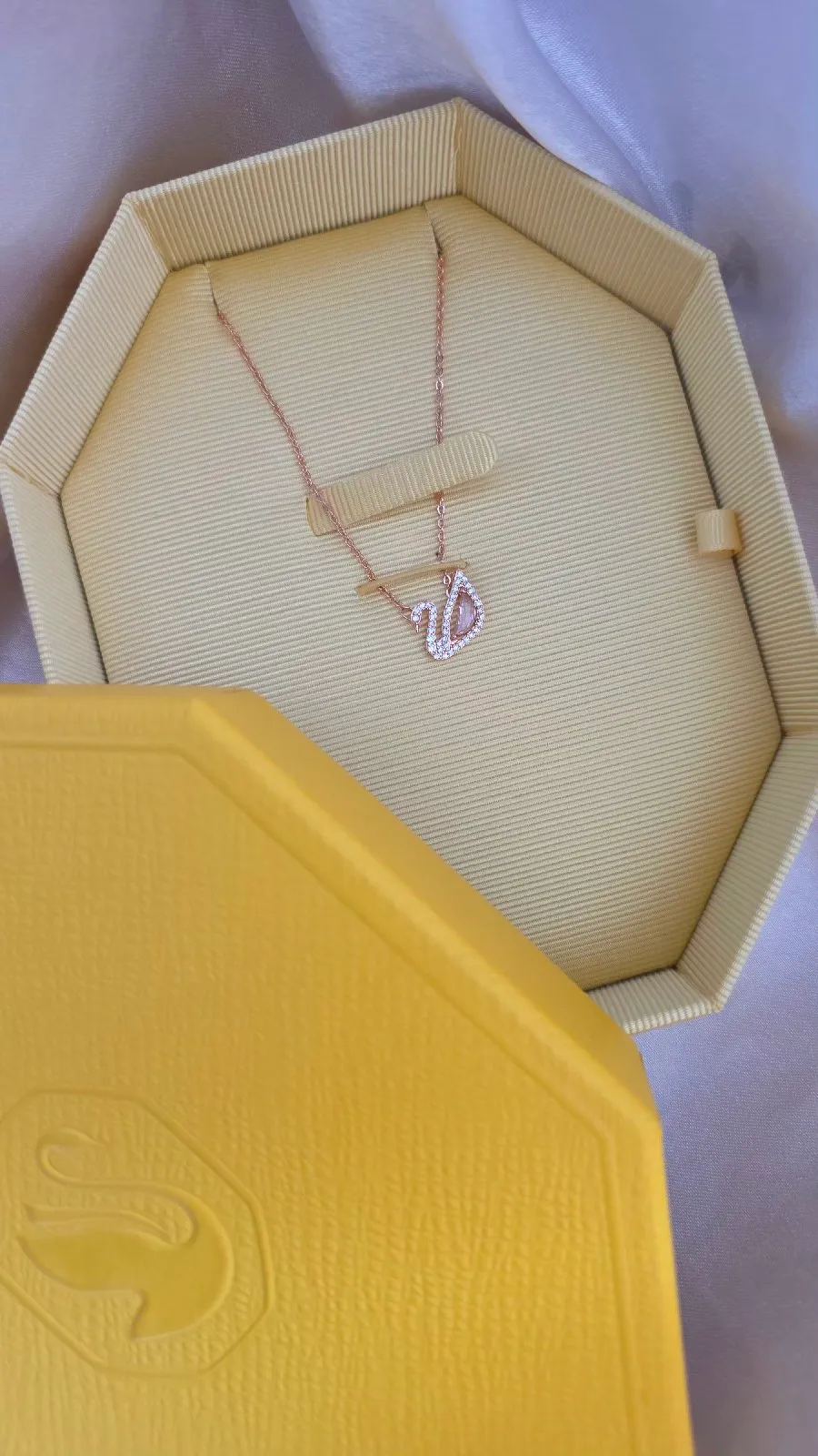 swarovski Swan rose Gold necklace