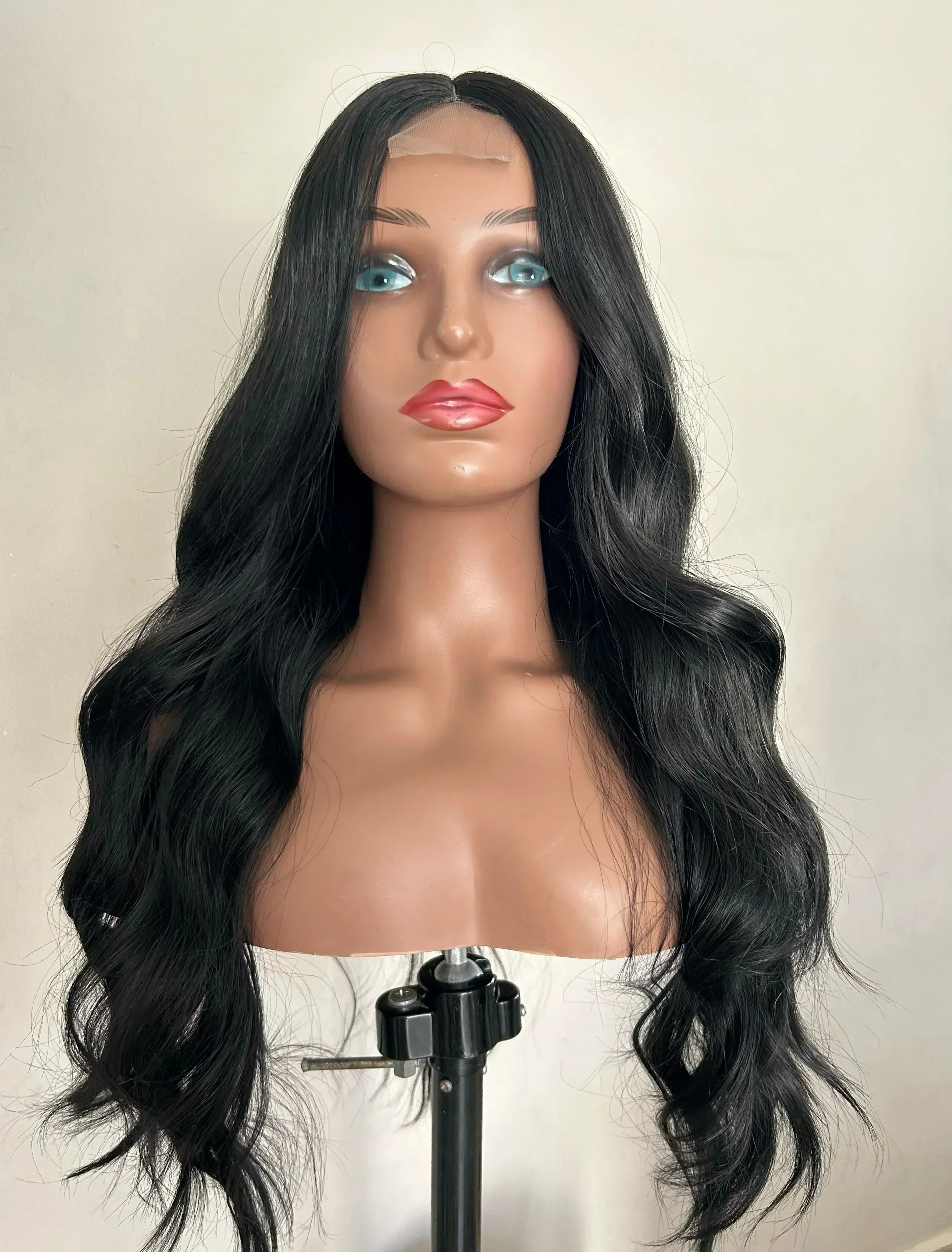 Peluca negra 26” 2