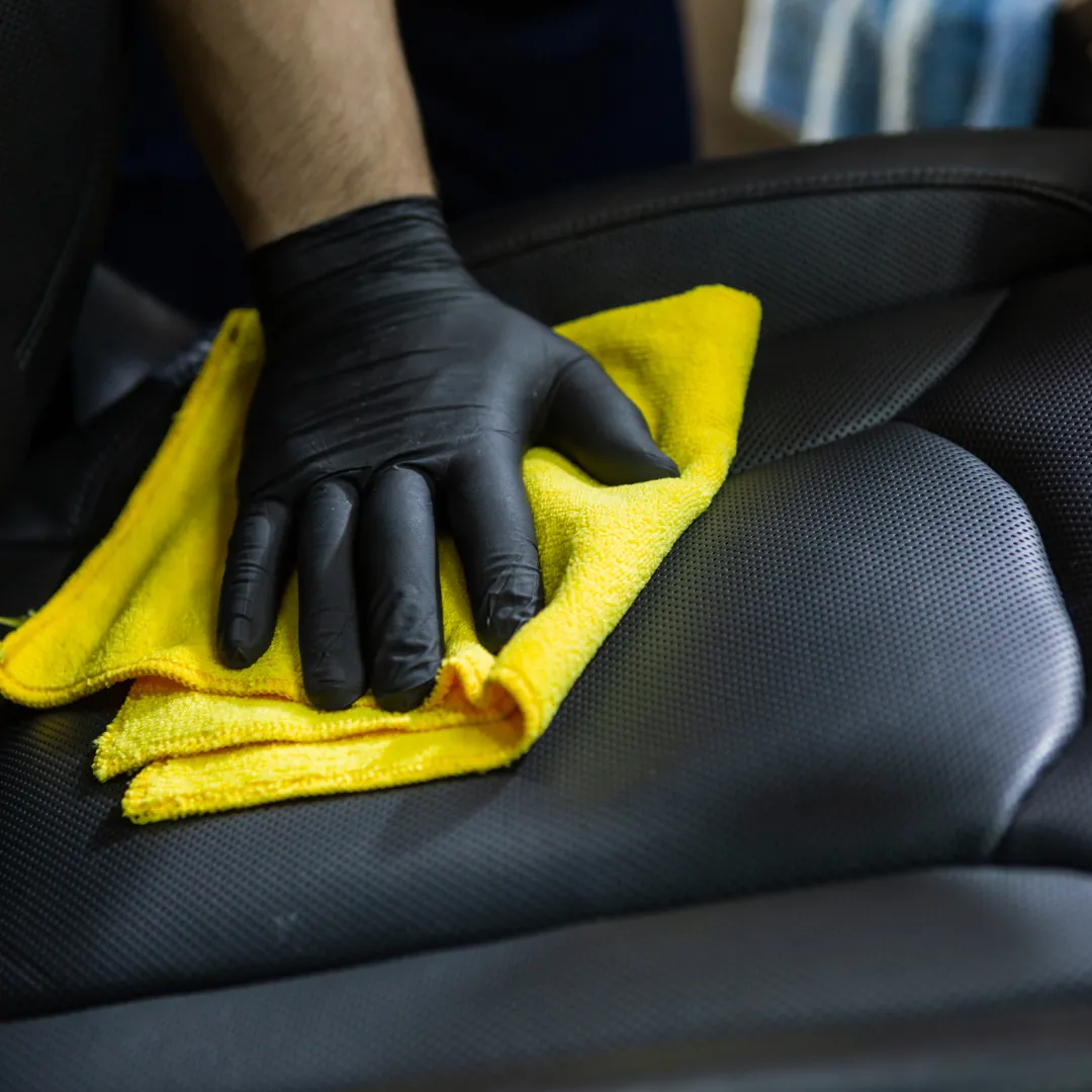 Servicio de Desmanche y Brillo Manual para tu Vehículo. 5