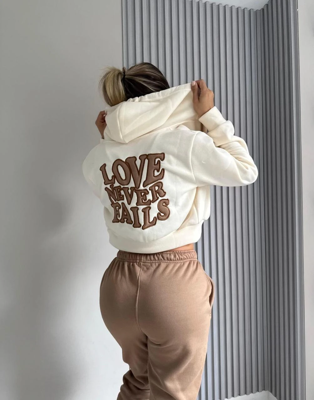 Conjunto de sudadera love 3 prendas 8