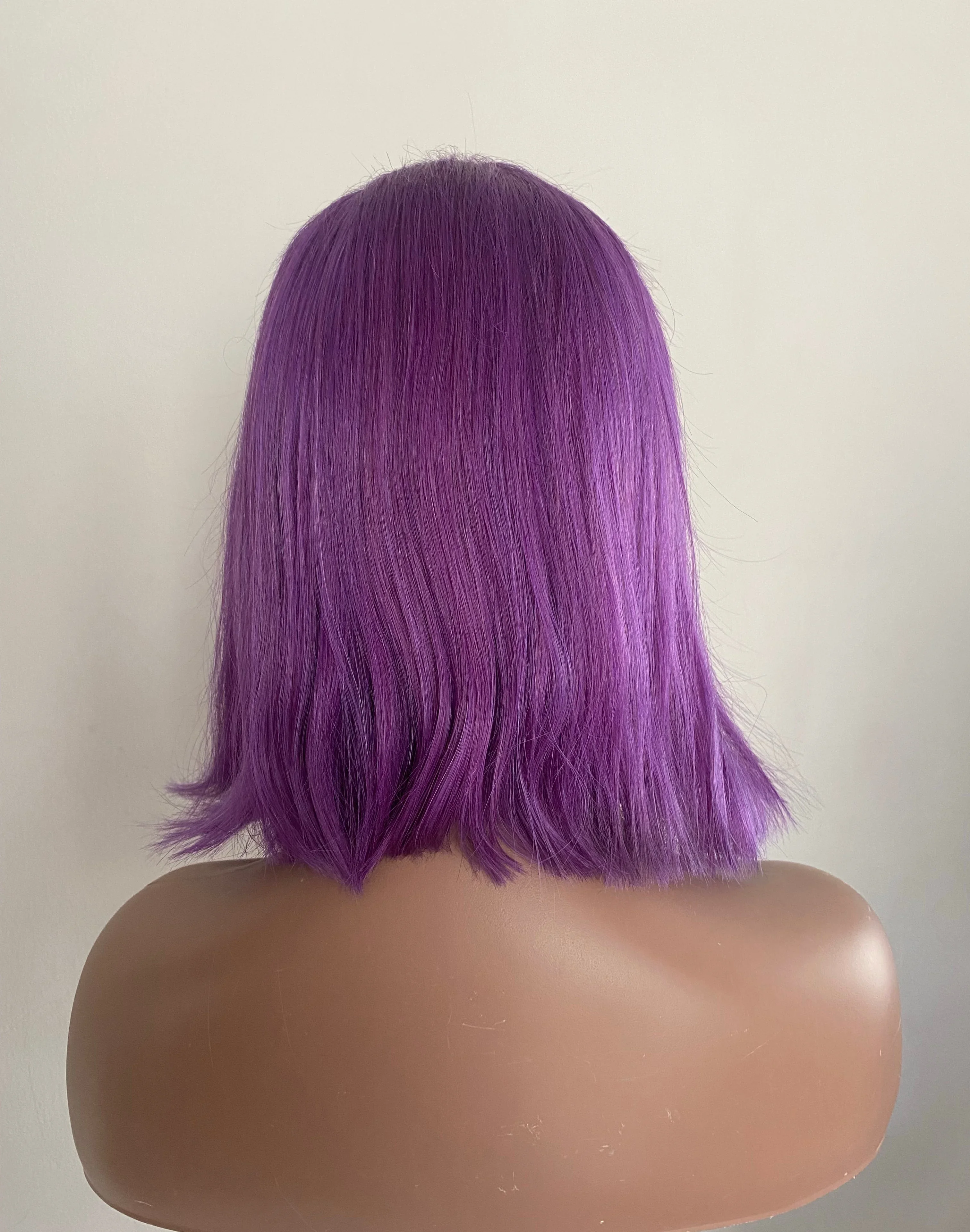 Peluca Bob 12” morada  5