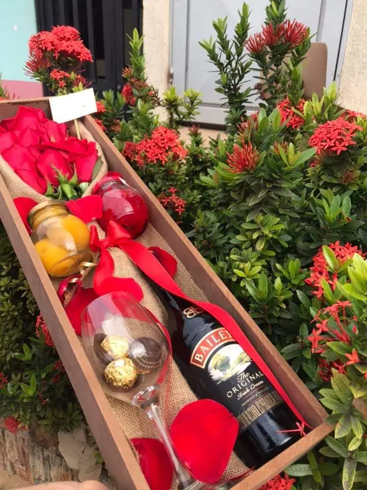 Vino con rosas