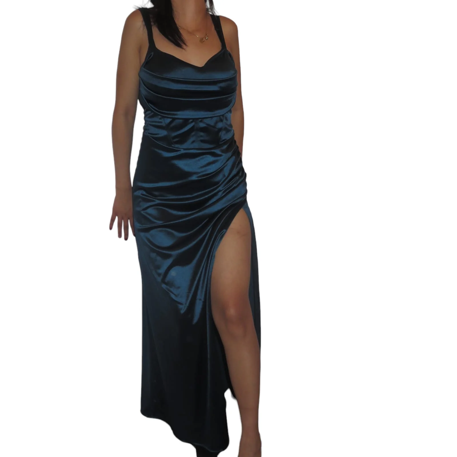 Vestido azul largo con abertura