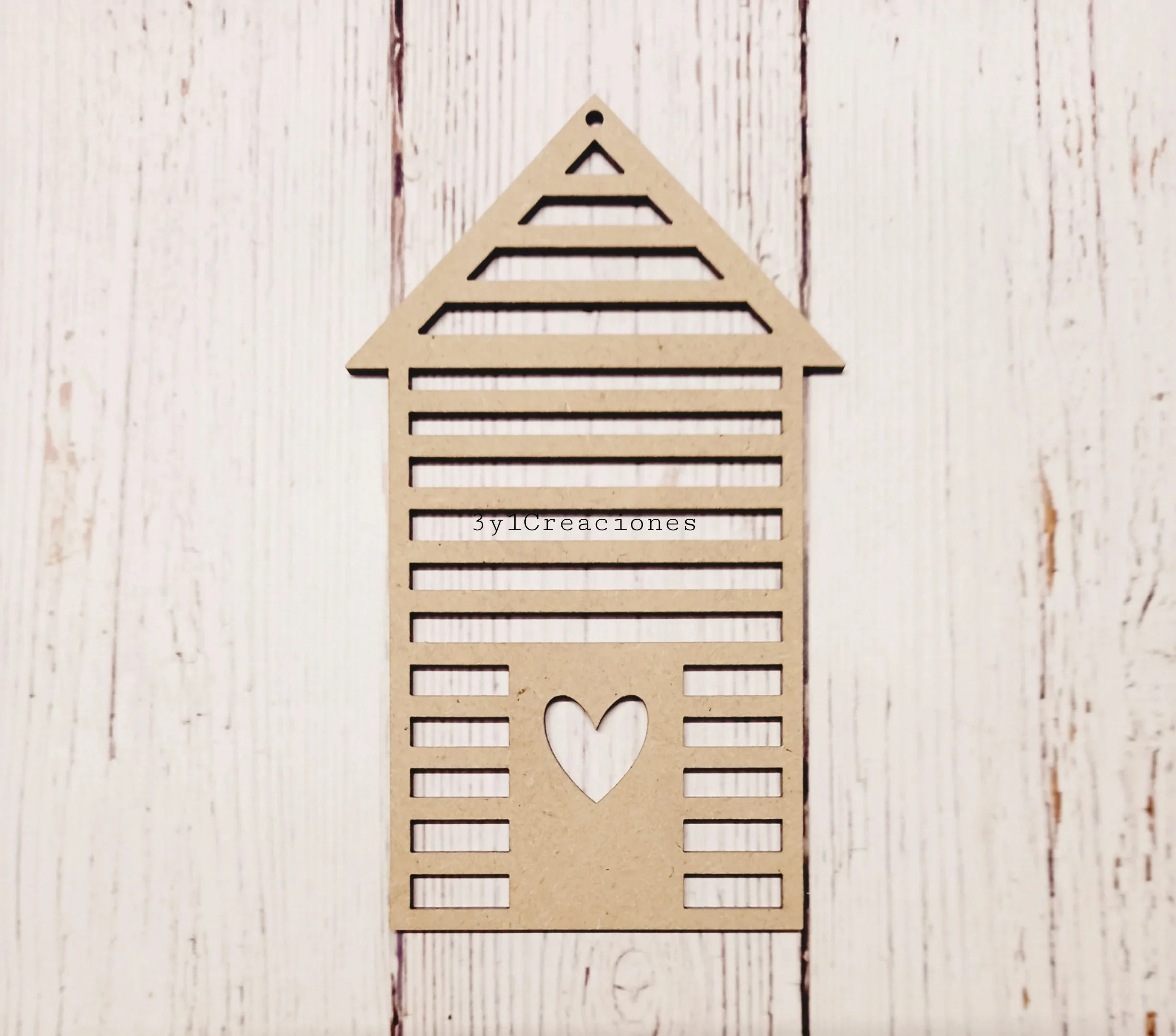 CASITA A RAYAS PUERTA CORAZÓN