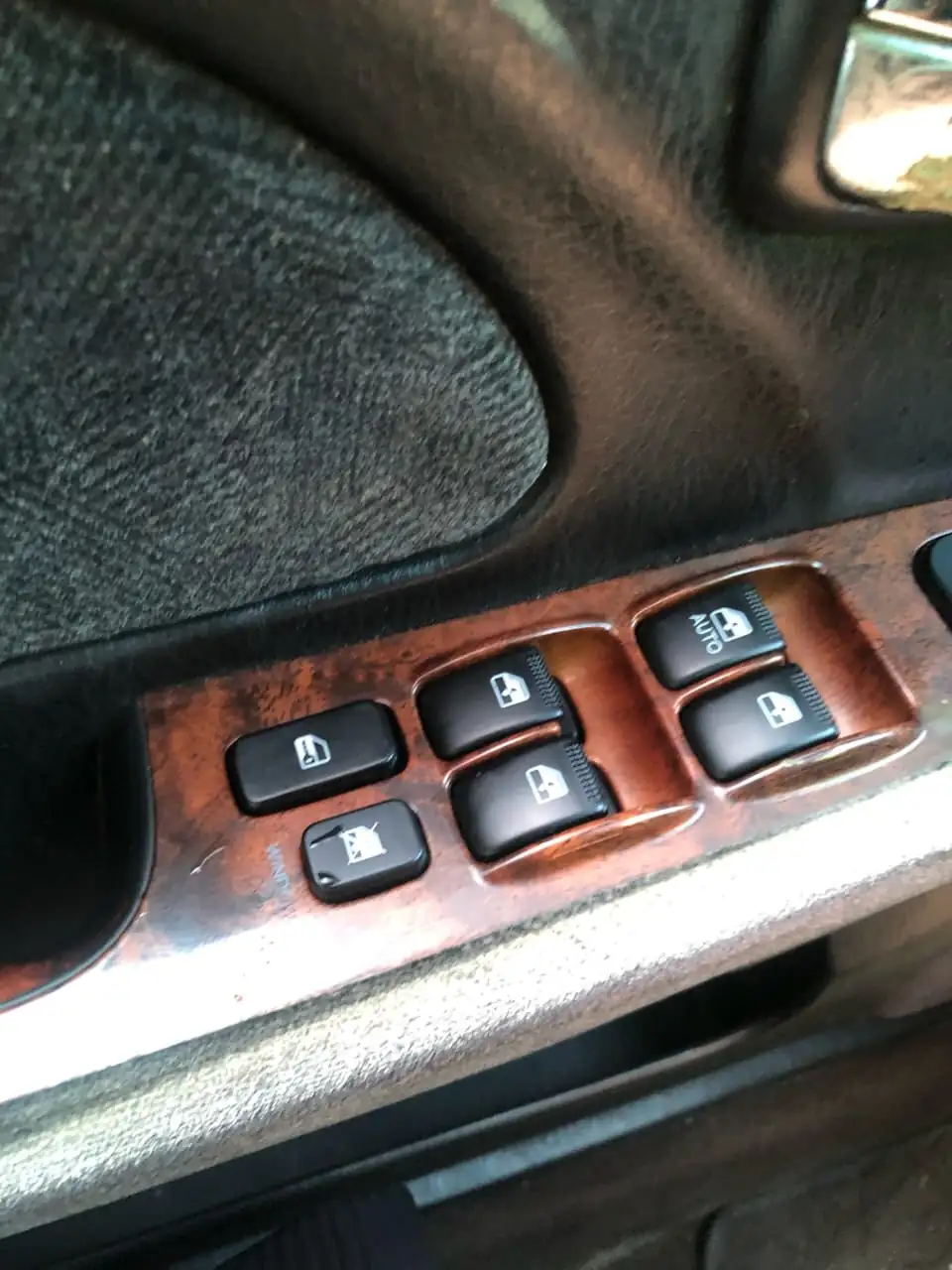 Hyundai Elantra  3