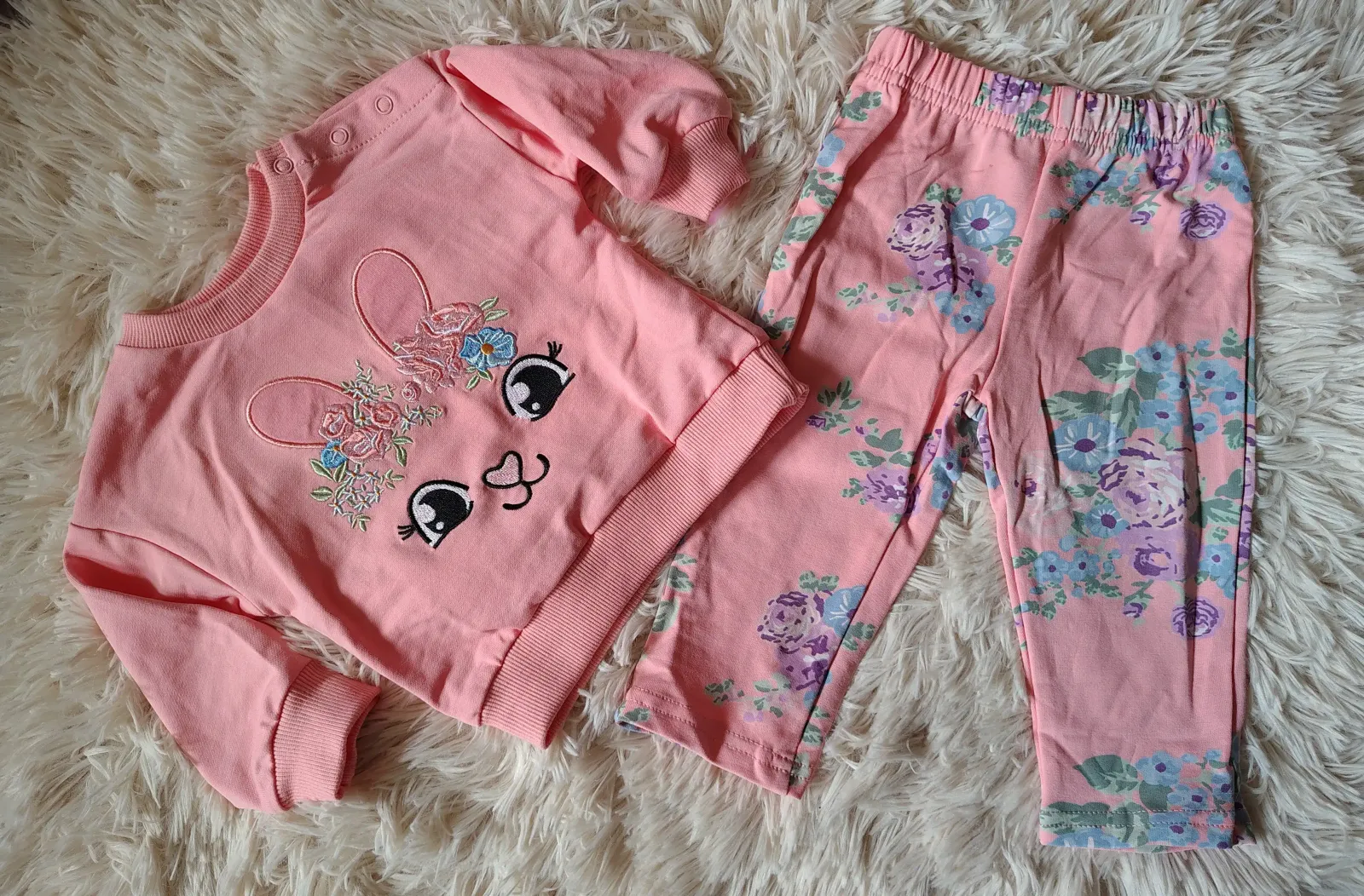 Conjunto 2 piezas conejita 