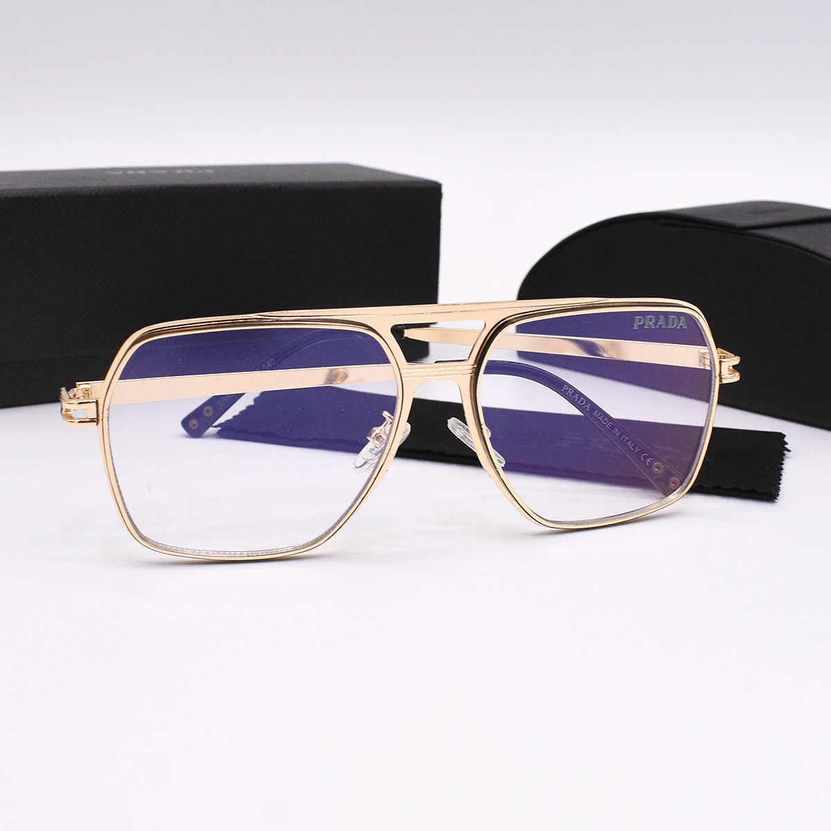 Lentes de Sol Prada 4