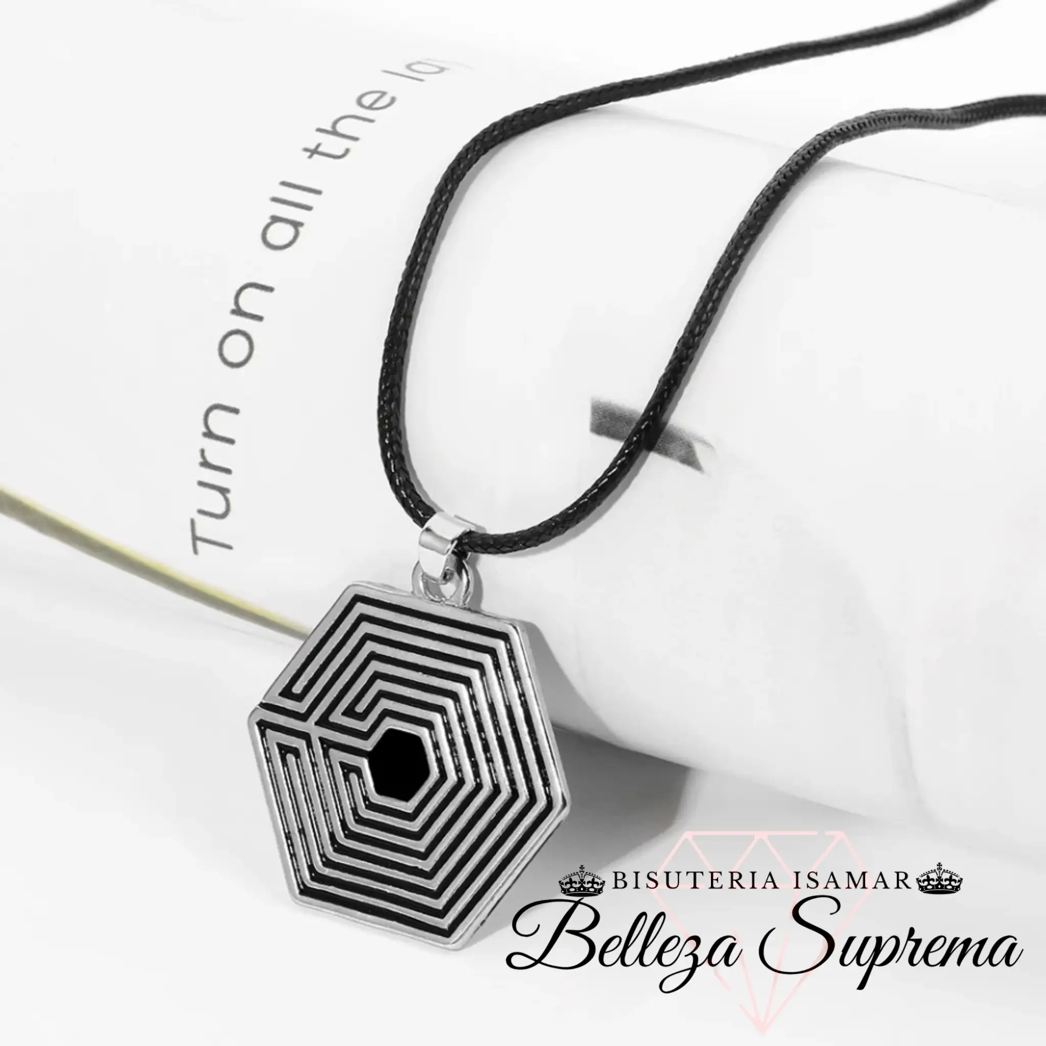 COLLAR HEXÁGONO 