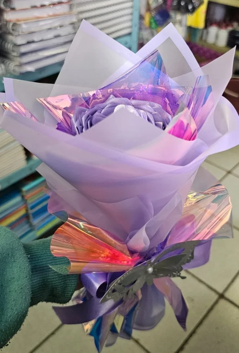 Ramo eterno con 7 rosas  2