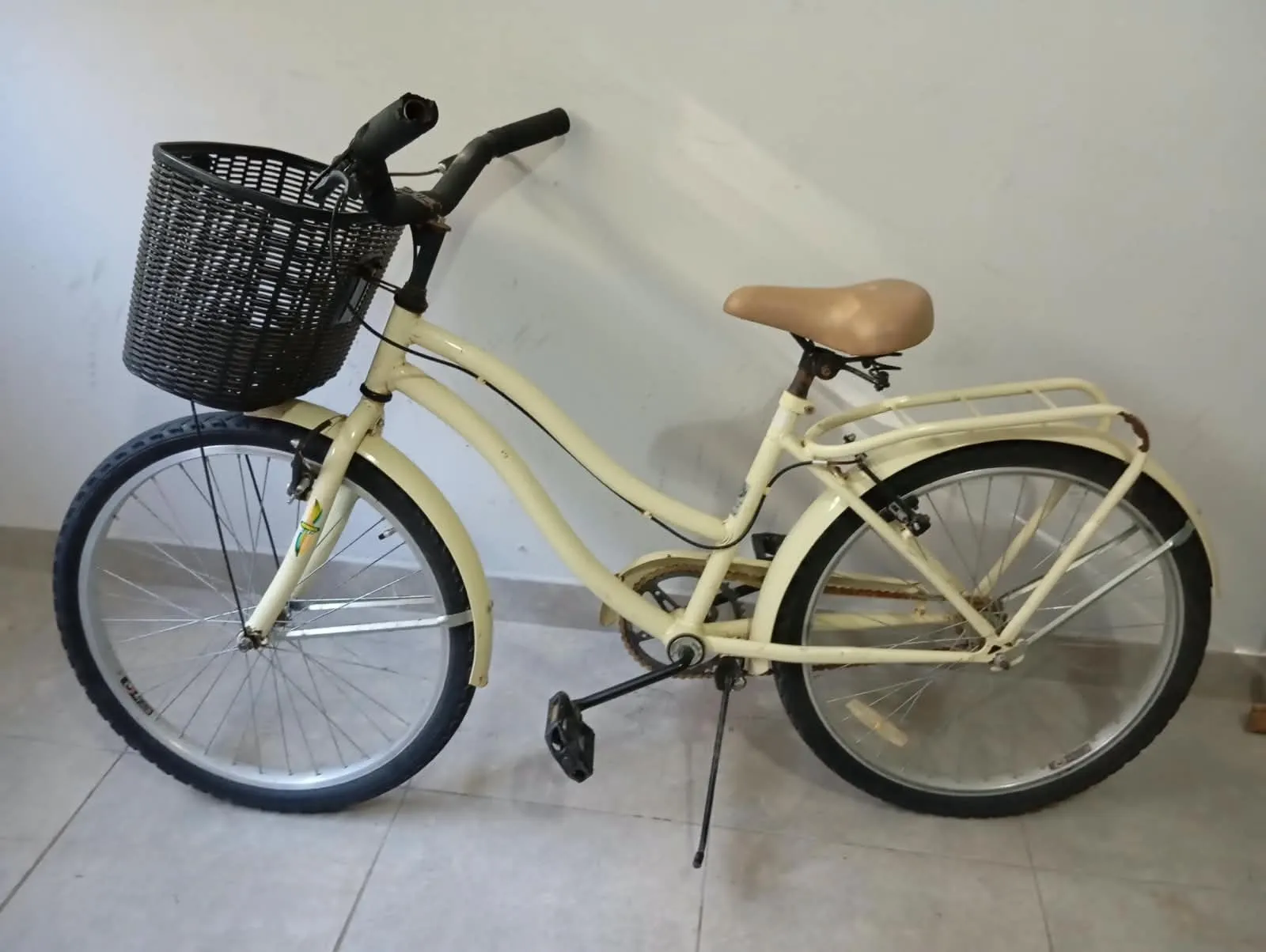 Bici beige rod 24  2