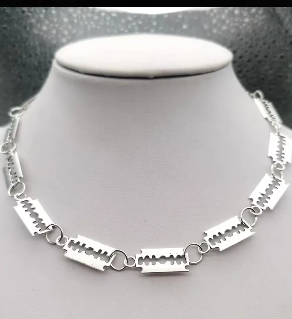 Collar navajas