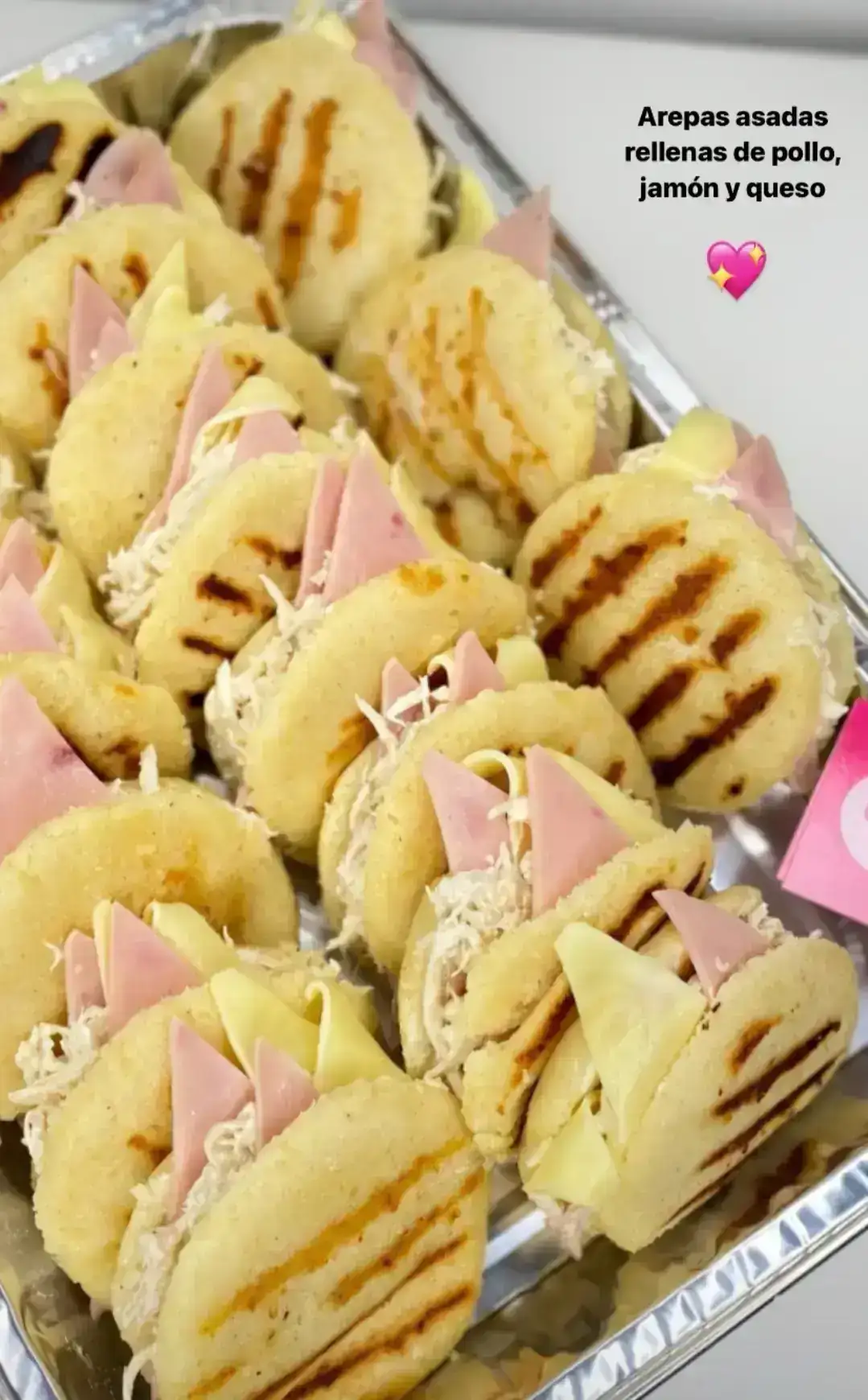 Arepa rellena *12