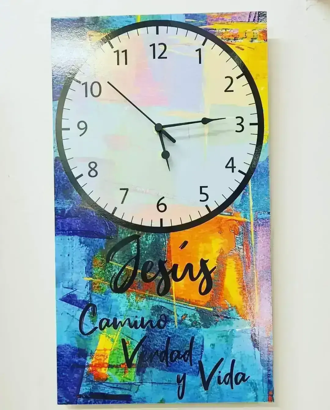 Reloj rectangular grande de pared. R1008