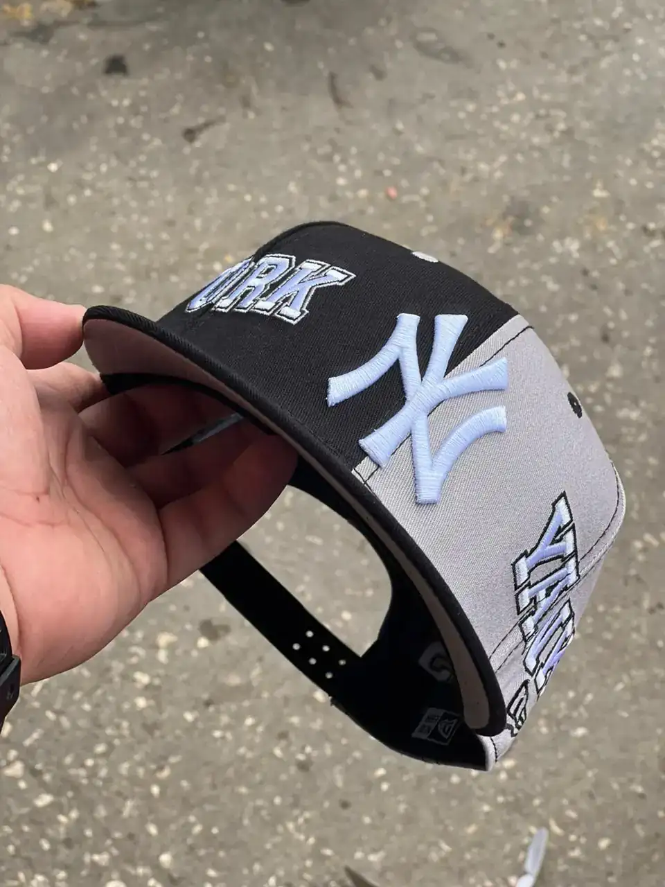 Caps