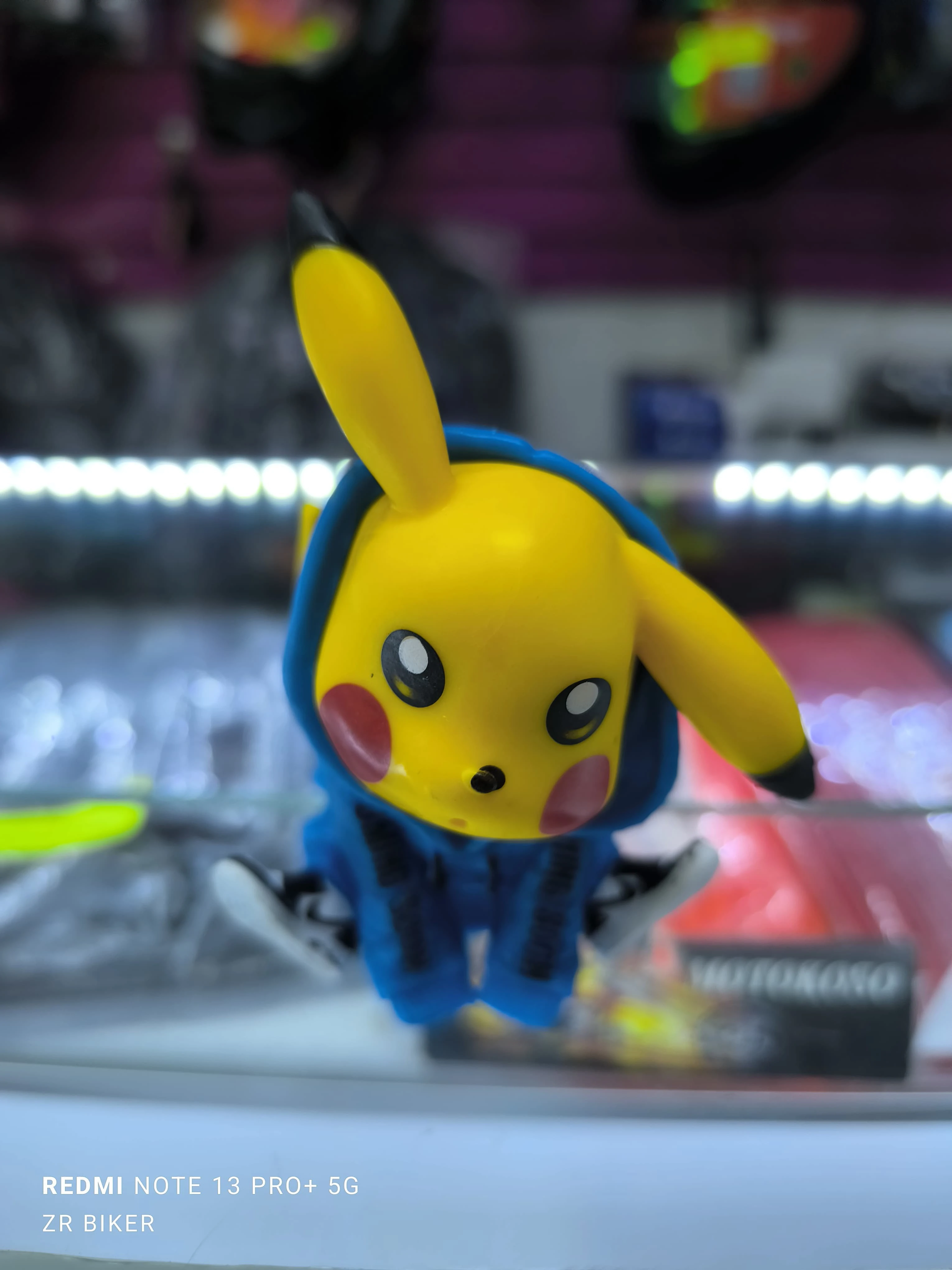 PIKACHU MOTERO