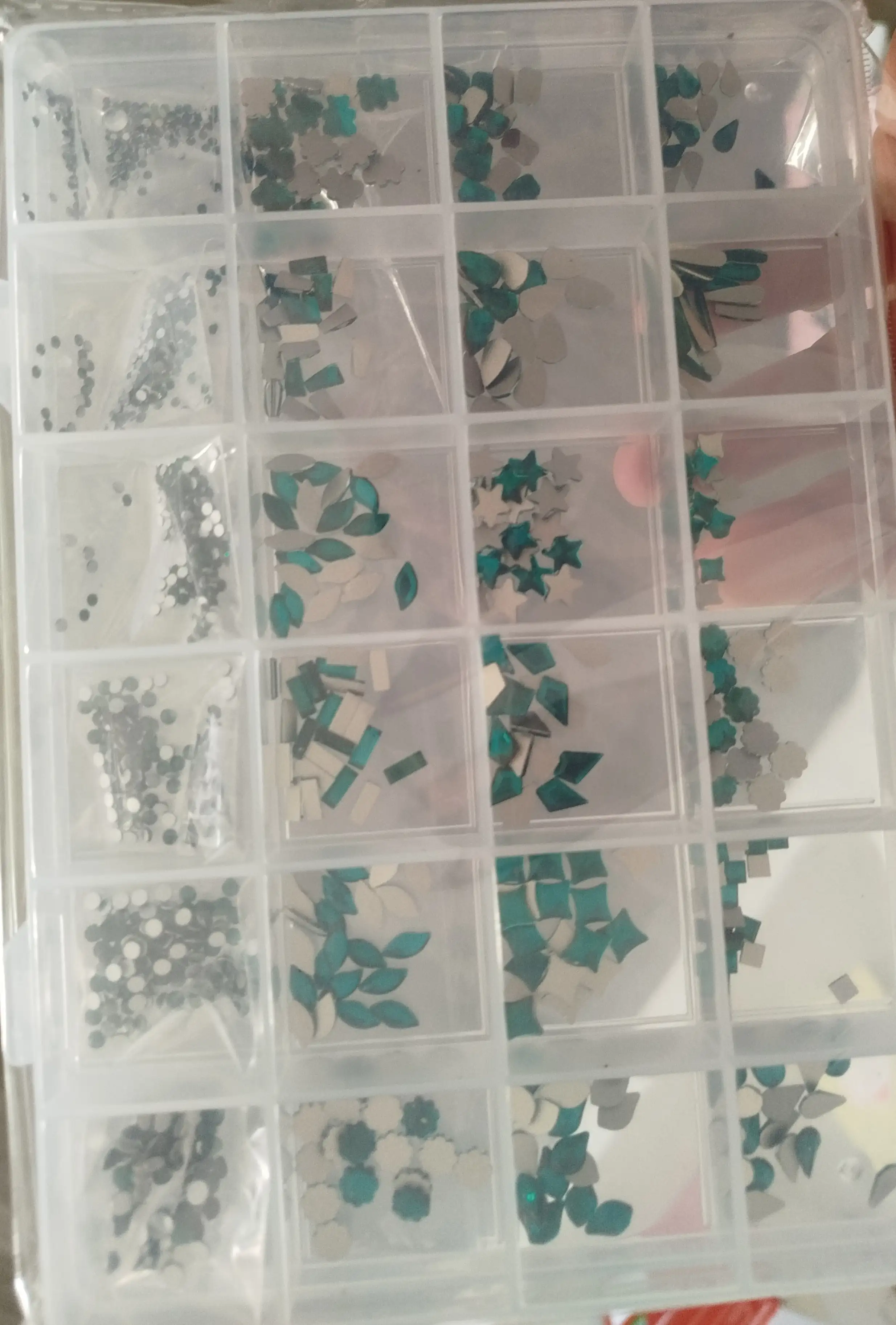 Caja cristales verde