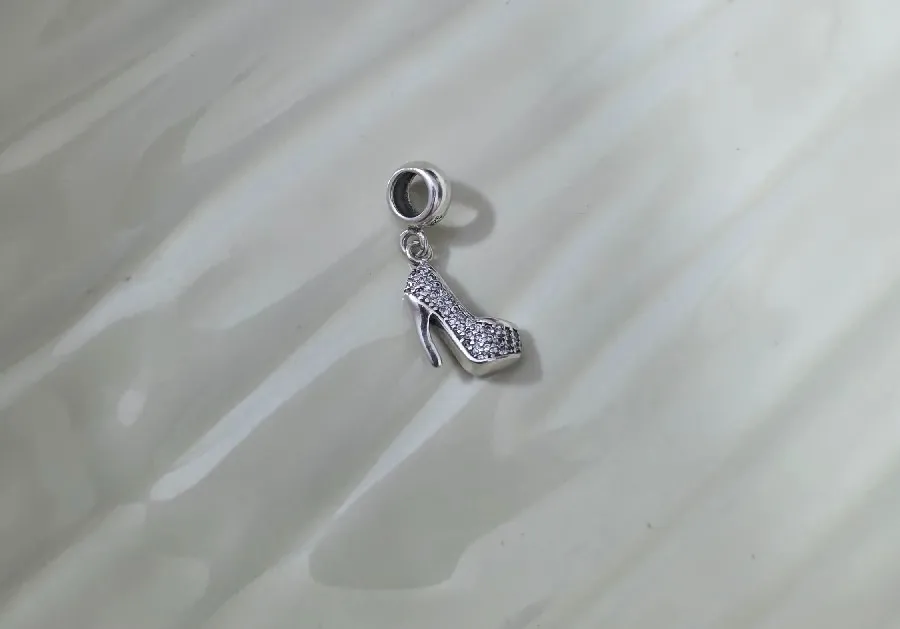 Charm "Estiletto Brillante" S925 (sin marca) compatible con pulseras Pandora 