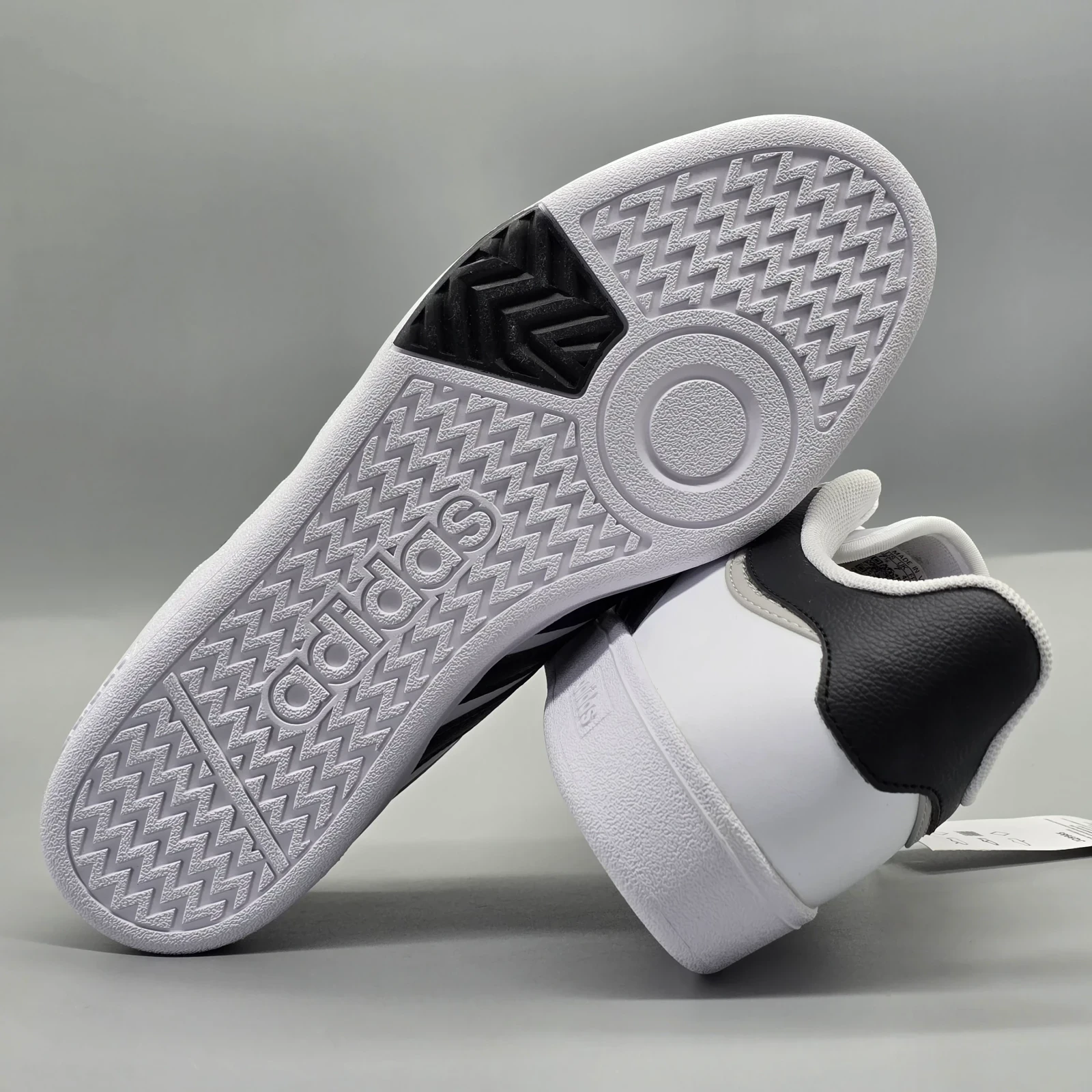 ADIDAS HOOPS 4.0 10