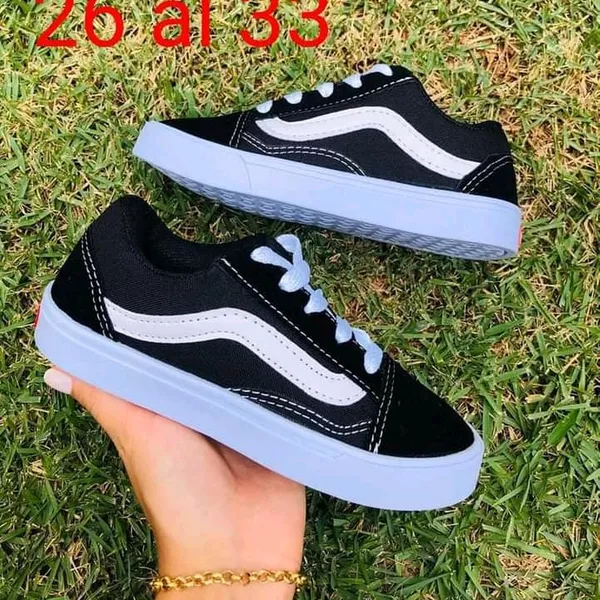 Chivos vans