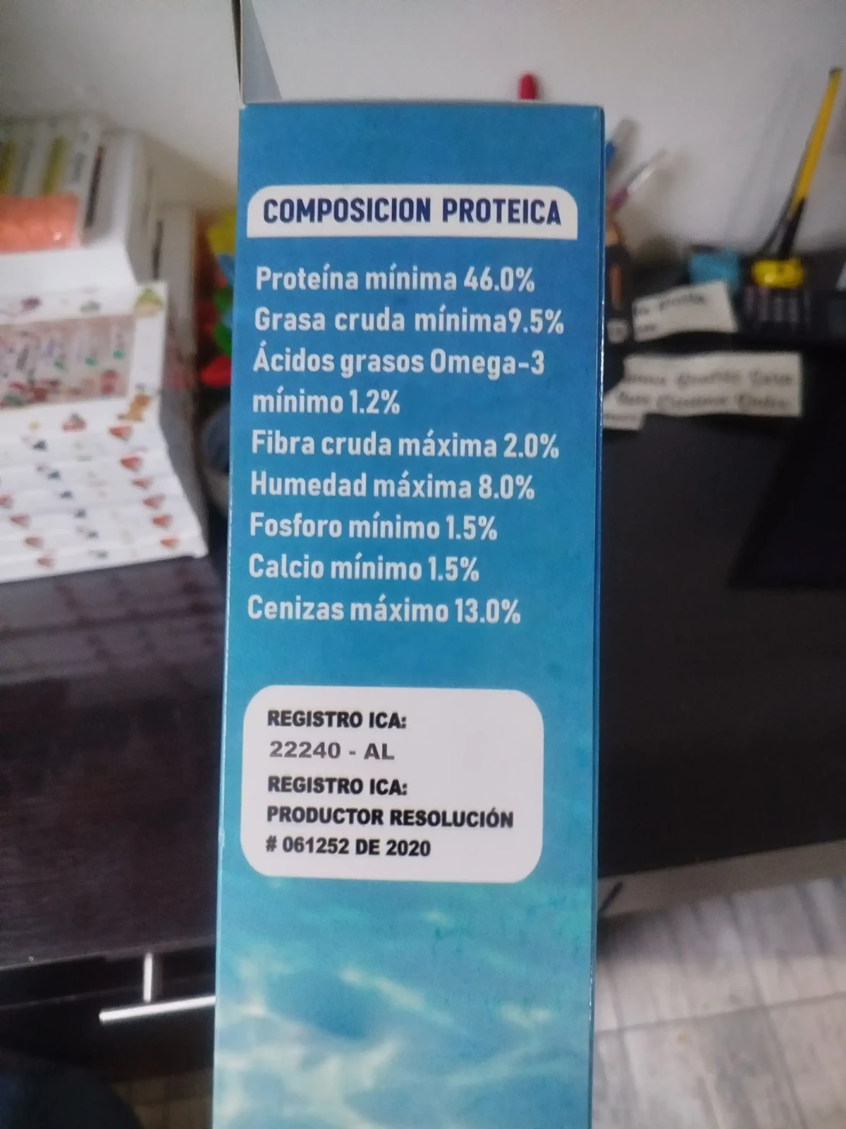 Alimento en hojuelas para peces  2