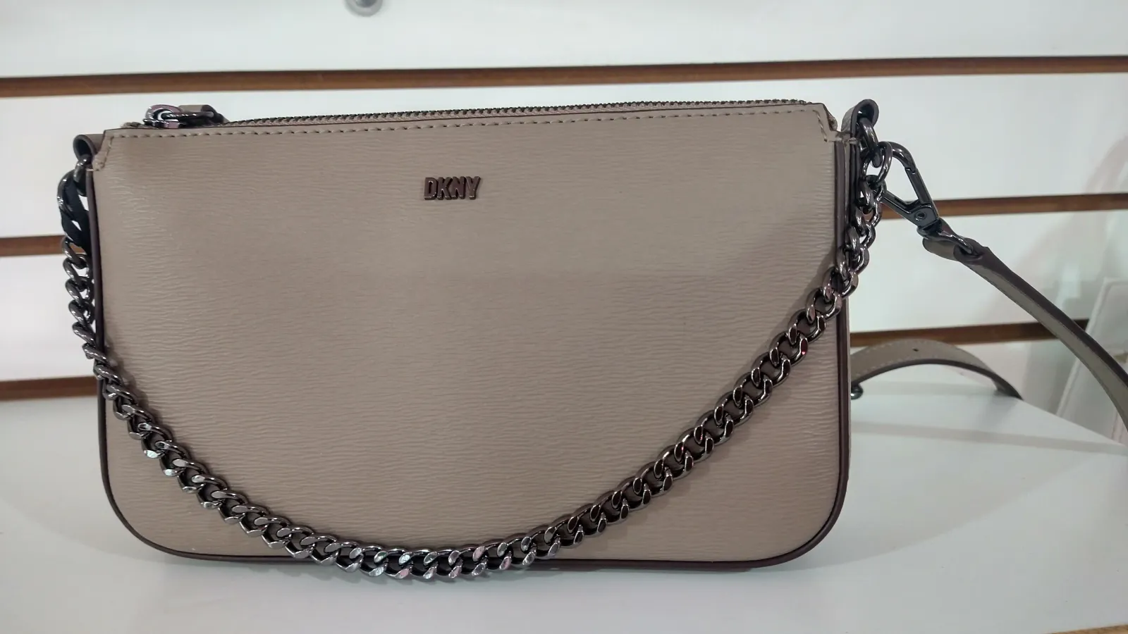 Mariconera DKNY 2
