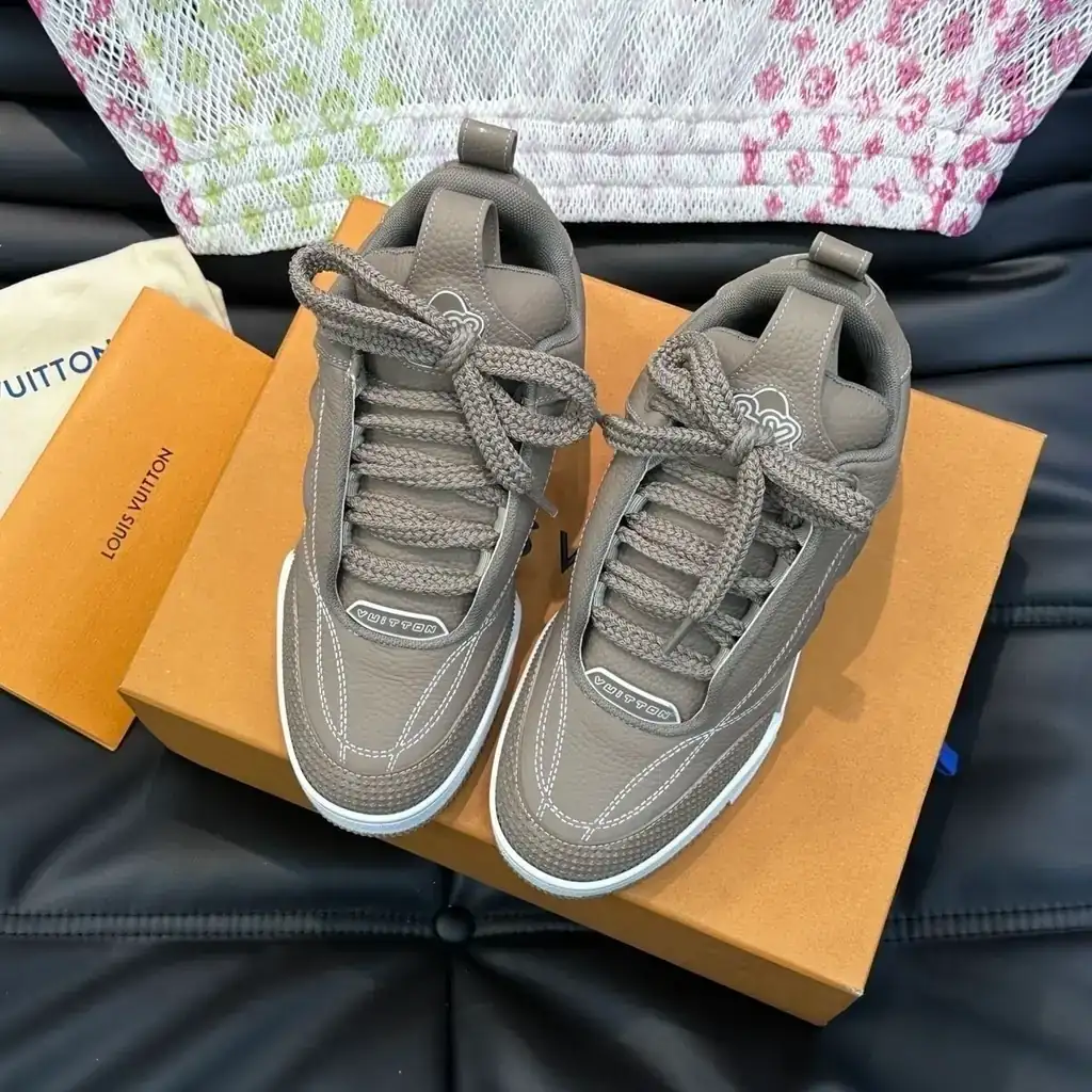 LUIS VUITTON SKATE 2 GREY 2